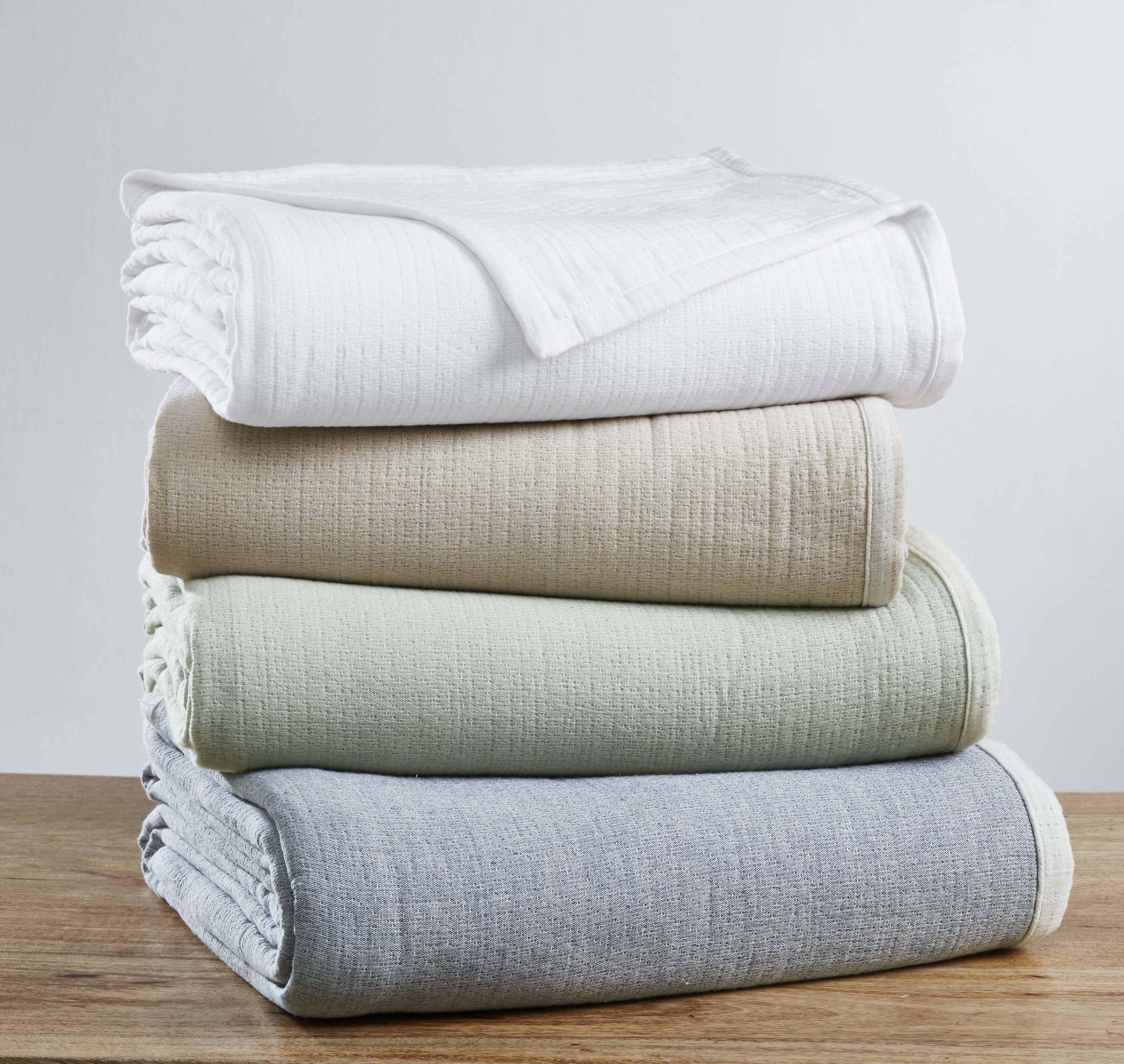 Valencia Cotton Reversible Medium Weight Matelasse Bedspread Set - Bedspread by Superior Brand