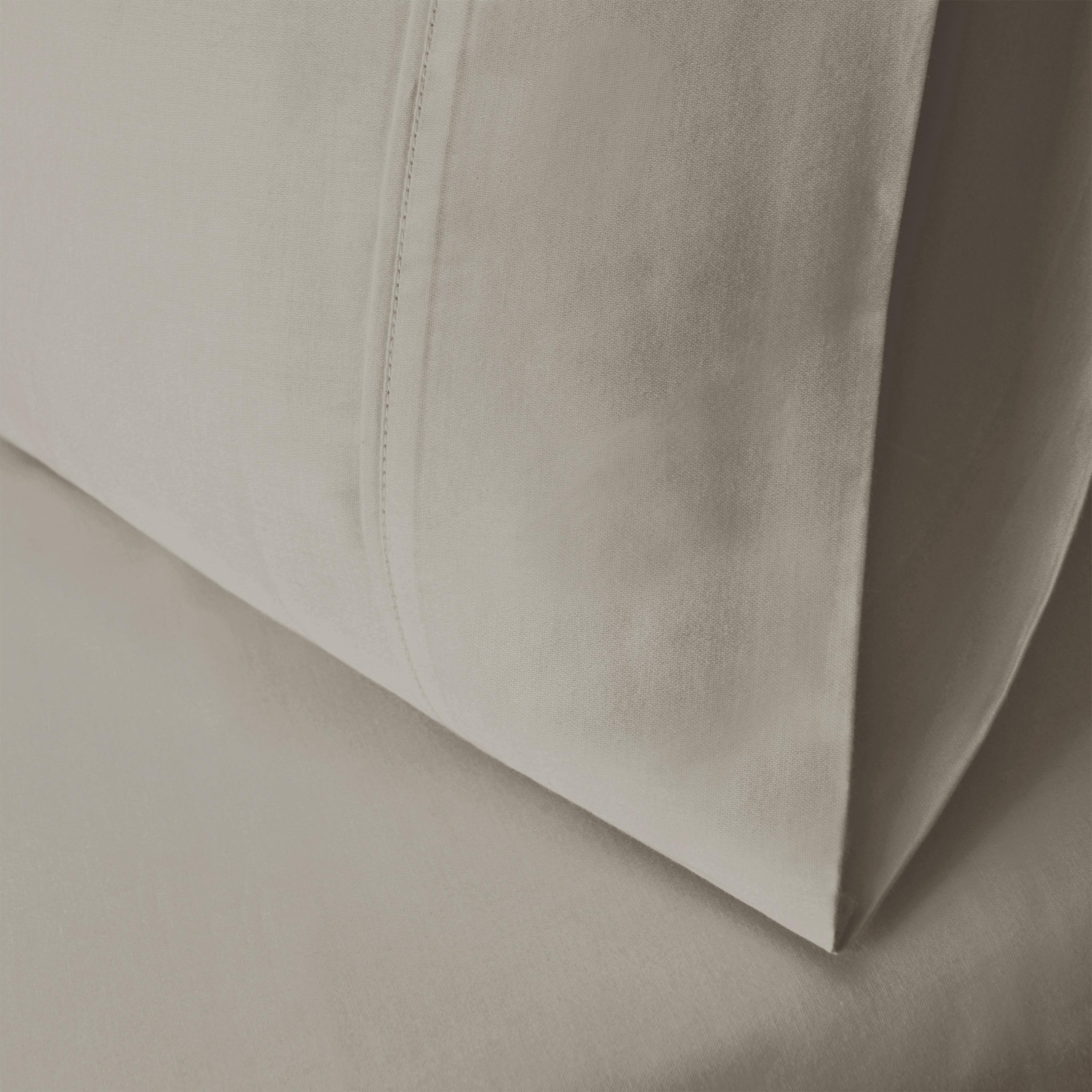 Cotton Blend 600 Thread Count Solid Pillowcase Set of 2 - Pillowcases by Superior Brand