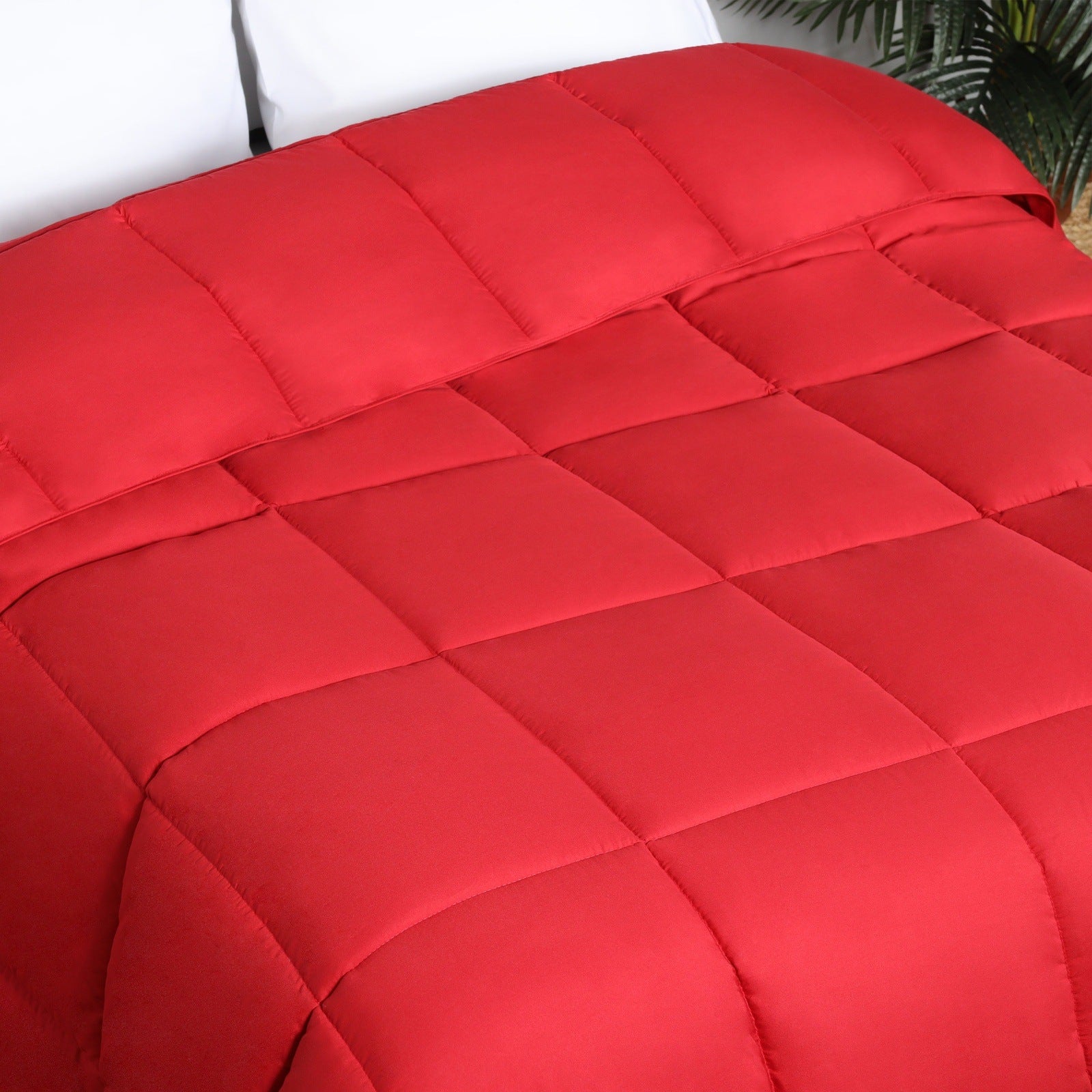Superior Solid All Season Down Alternative Microfiber Comforter - Red