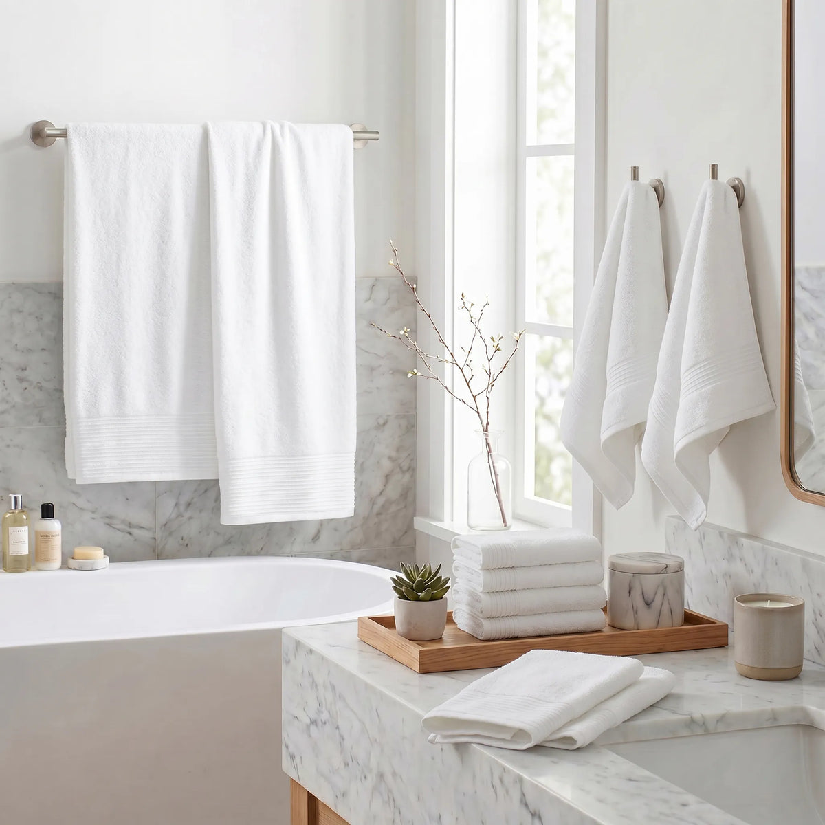 Superior Marble solid and jacquard cotton 10 piece towel set in white