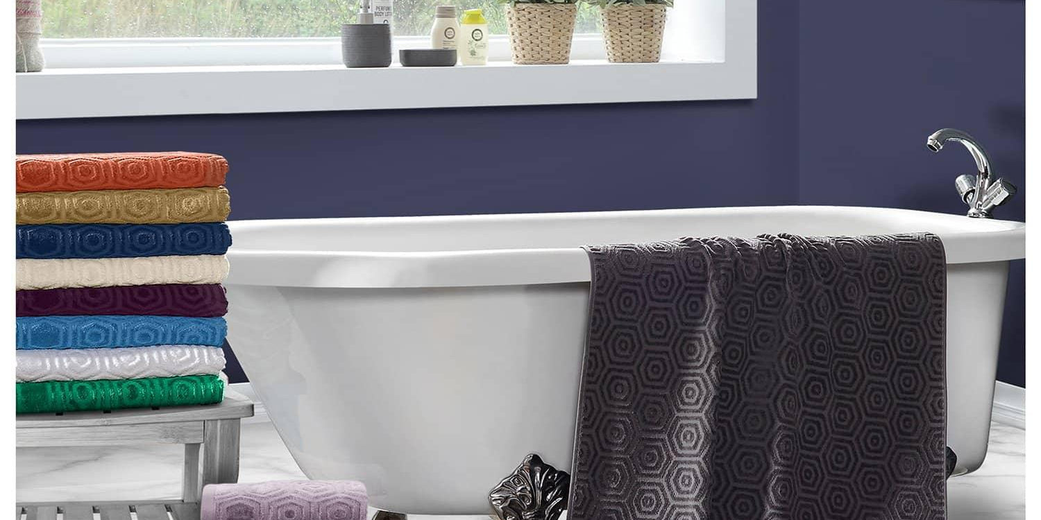 Bath Towels vs. Bath Sheets: What’s the Difference? - Superior Brand