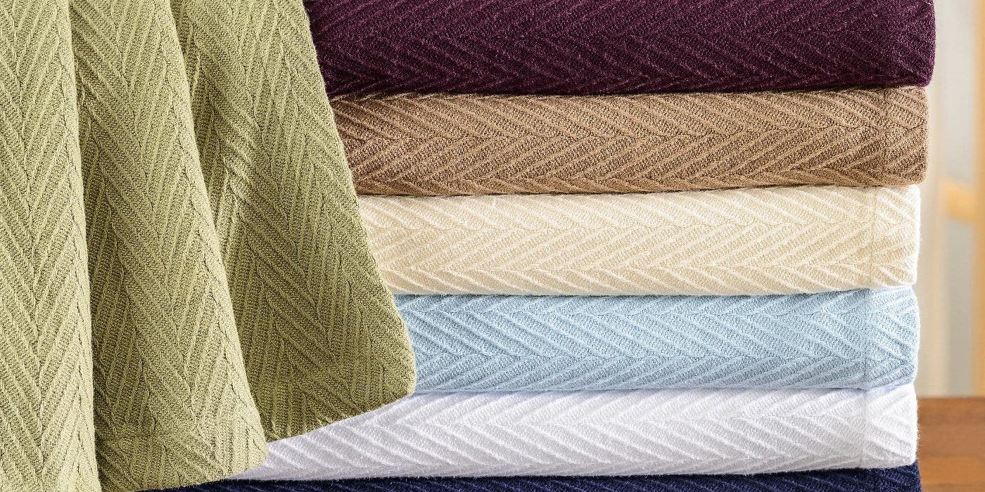 How to choose the Ideal Blanket Color to Perfectly Complement Your Home Décor - Superior Brand