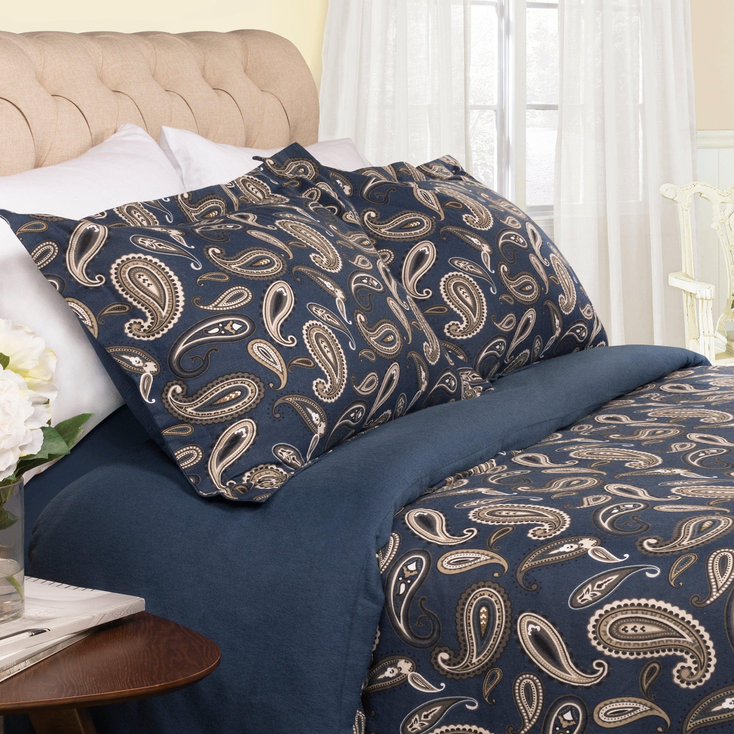 The Real Difference Between Duvet Covers and Comforters Explained - Superior Brand