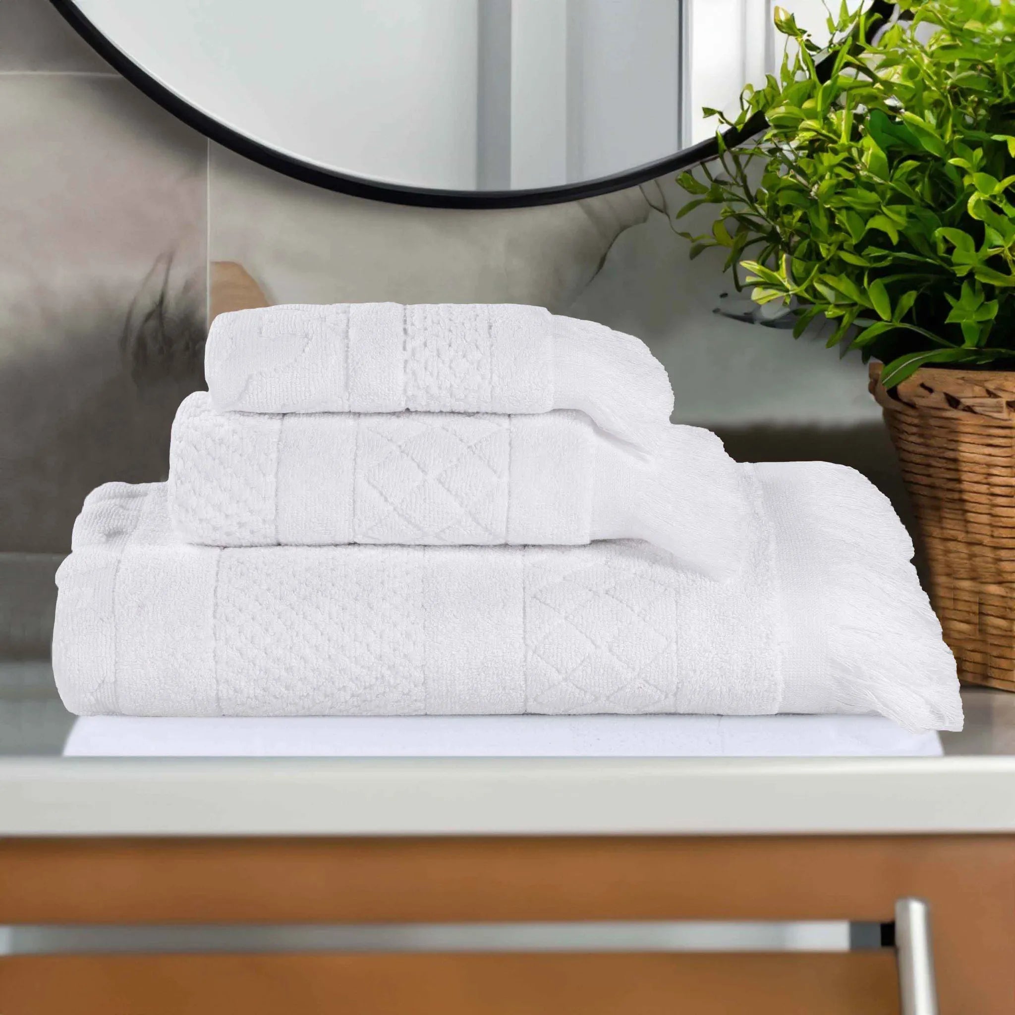 Rolla Cotton Geometric Jacquard Plush Soft Absorbent 3 Piece Towel Set - Towel Set by Superior Brand