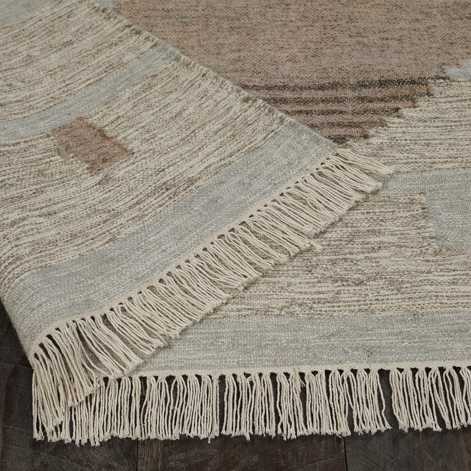Sayah Eco-Friendly Geometric Handwoven Wool and Cotton Indoor Area Rug