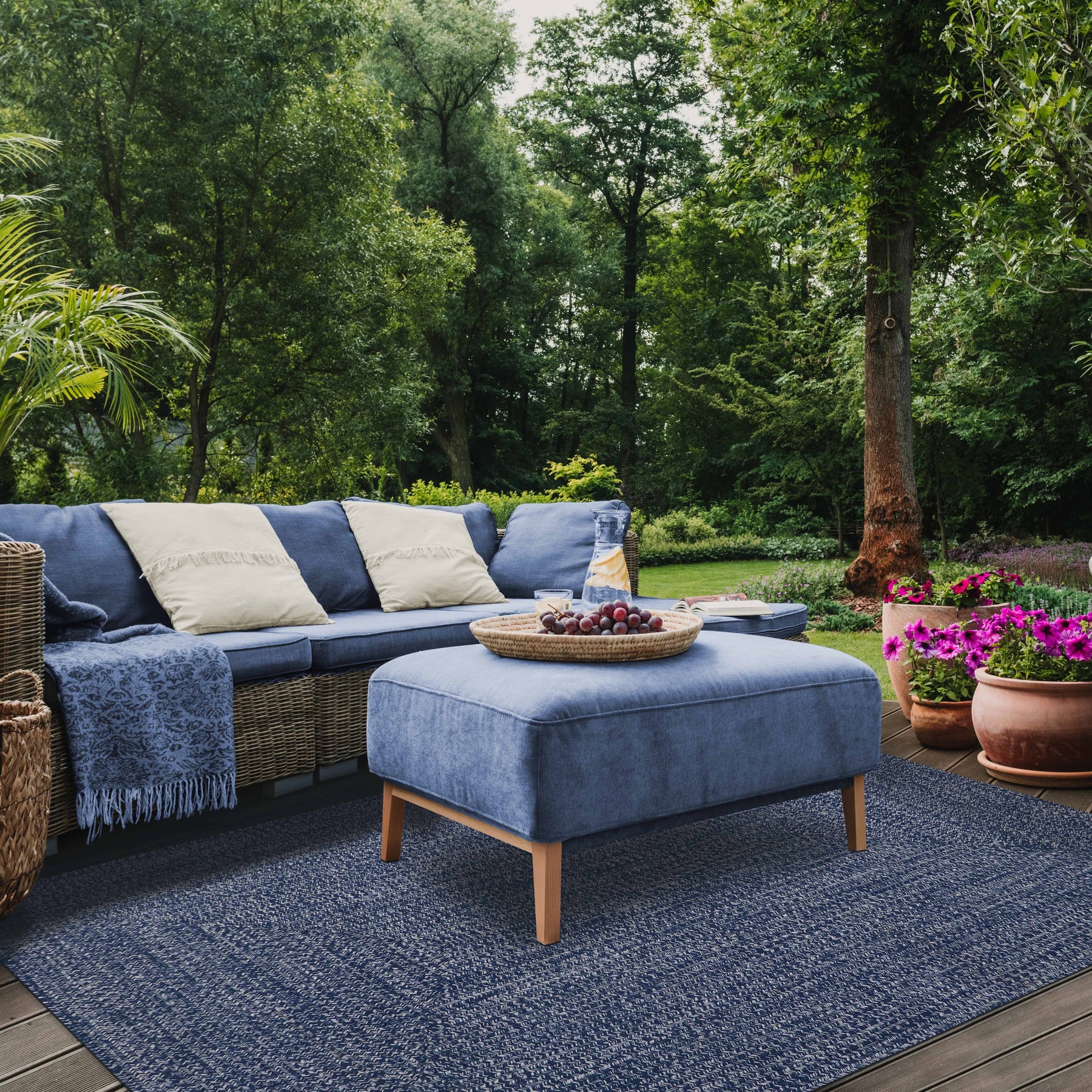 Superior Bohemian Multi-Toned Braided Patterned Indoor Outdoor Area Rug - Denim Blue-White