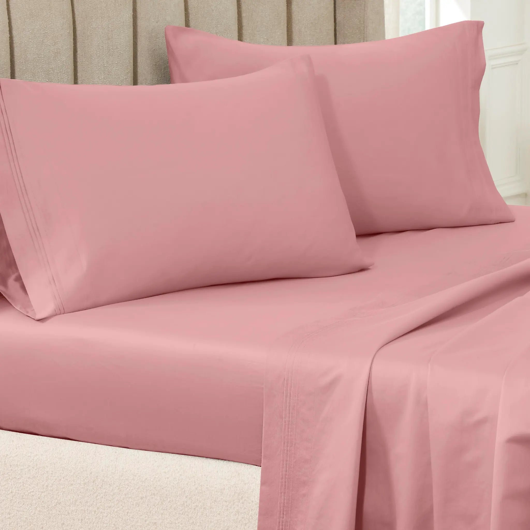100% Egyptian Cotton 650 Thread Count Solid Pillowcase Set