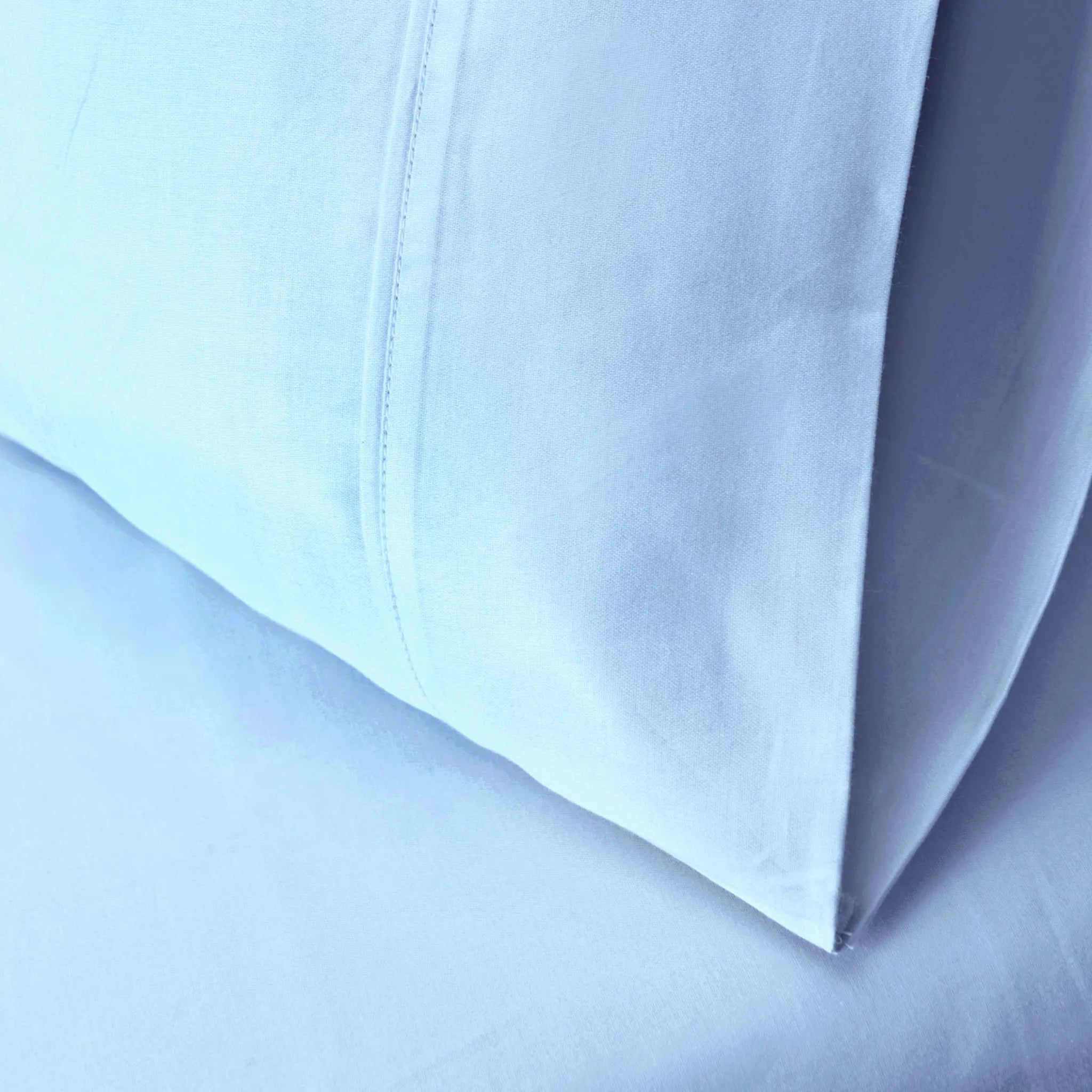 100% Egyptian Cotton 700 Thread Count Solid Pillowcase Set
