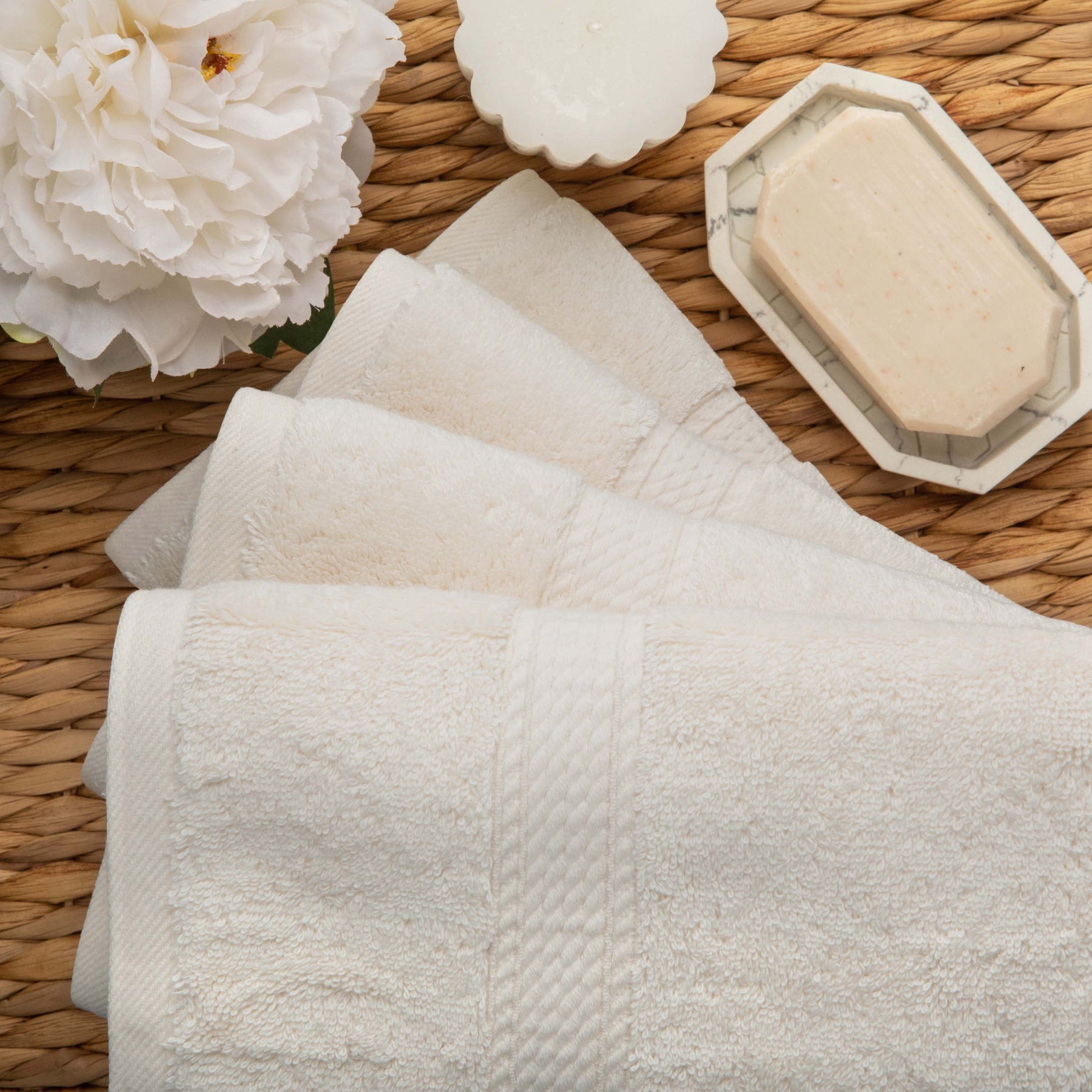 Superior Egyptian Cotton Plush Heavyweight Absorbent Luxury Soft 9-Piece Towel Set - Cream