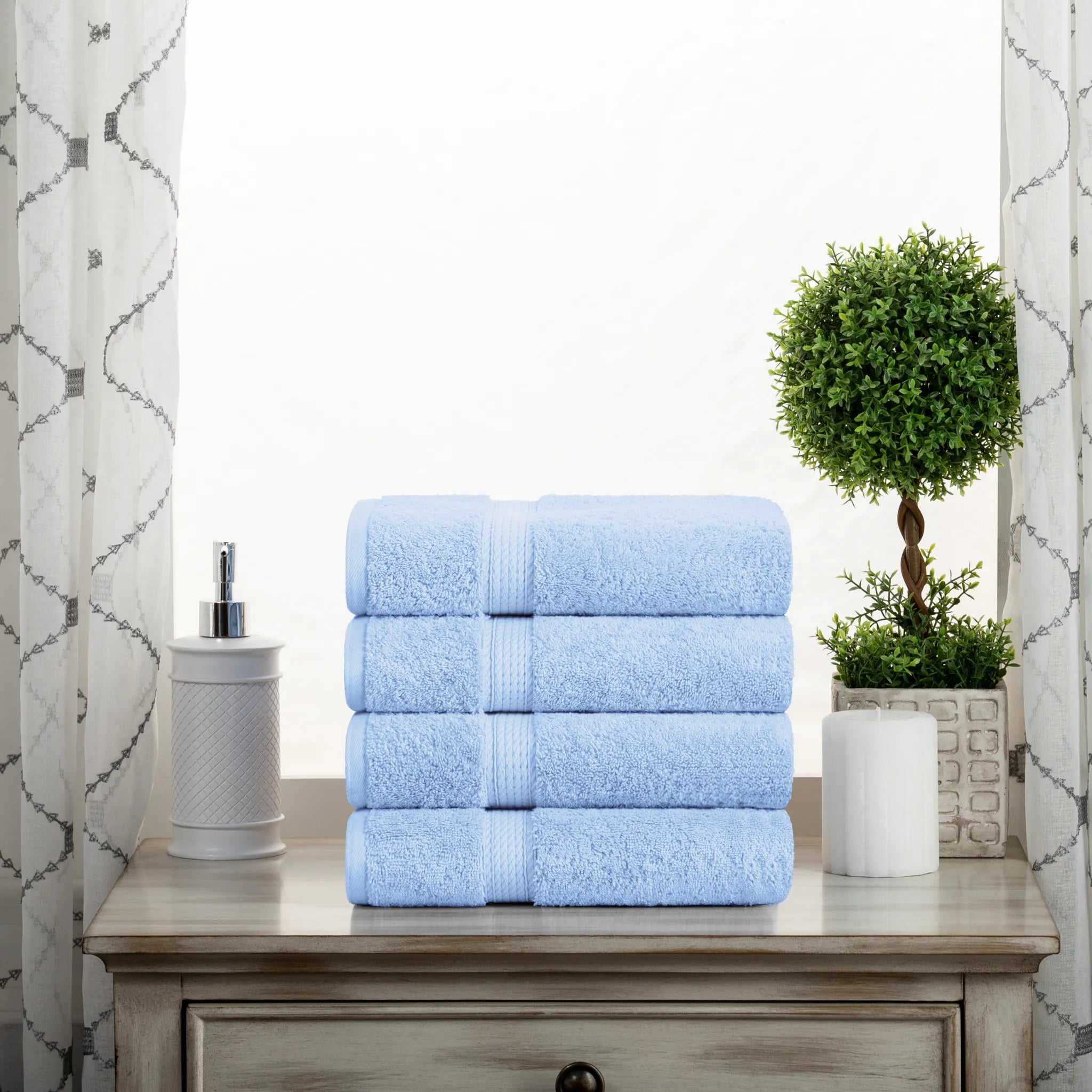 Egyptian Cotton Hand Towels 4-Piece Plush Set by Madison