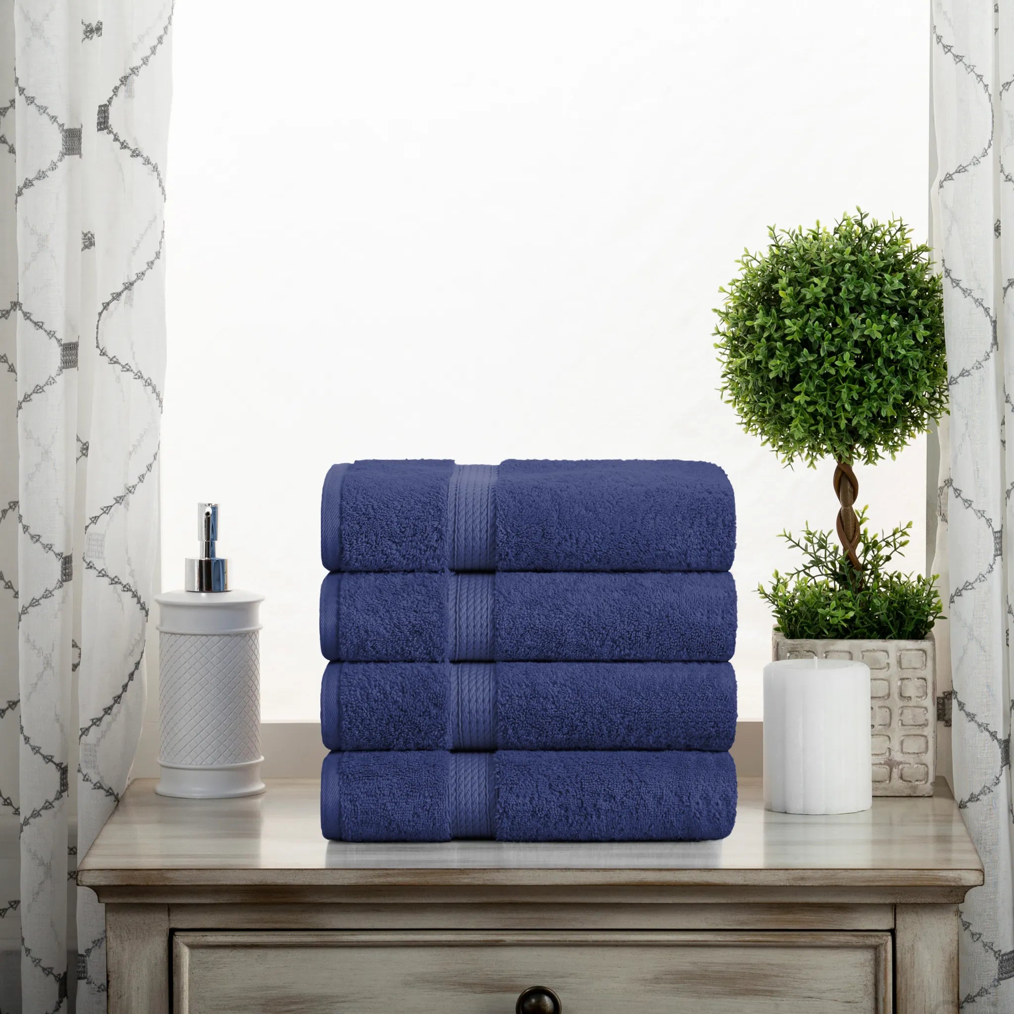 Egyptian Cotton Hand Towels 4-Piece Plush Set by Madison