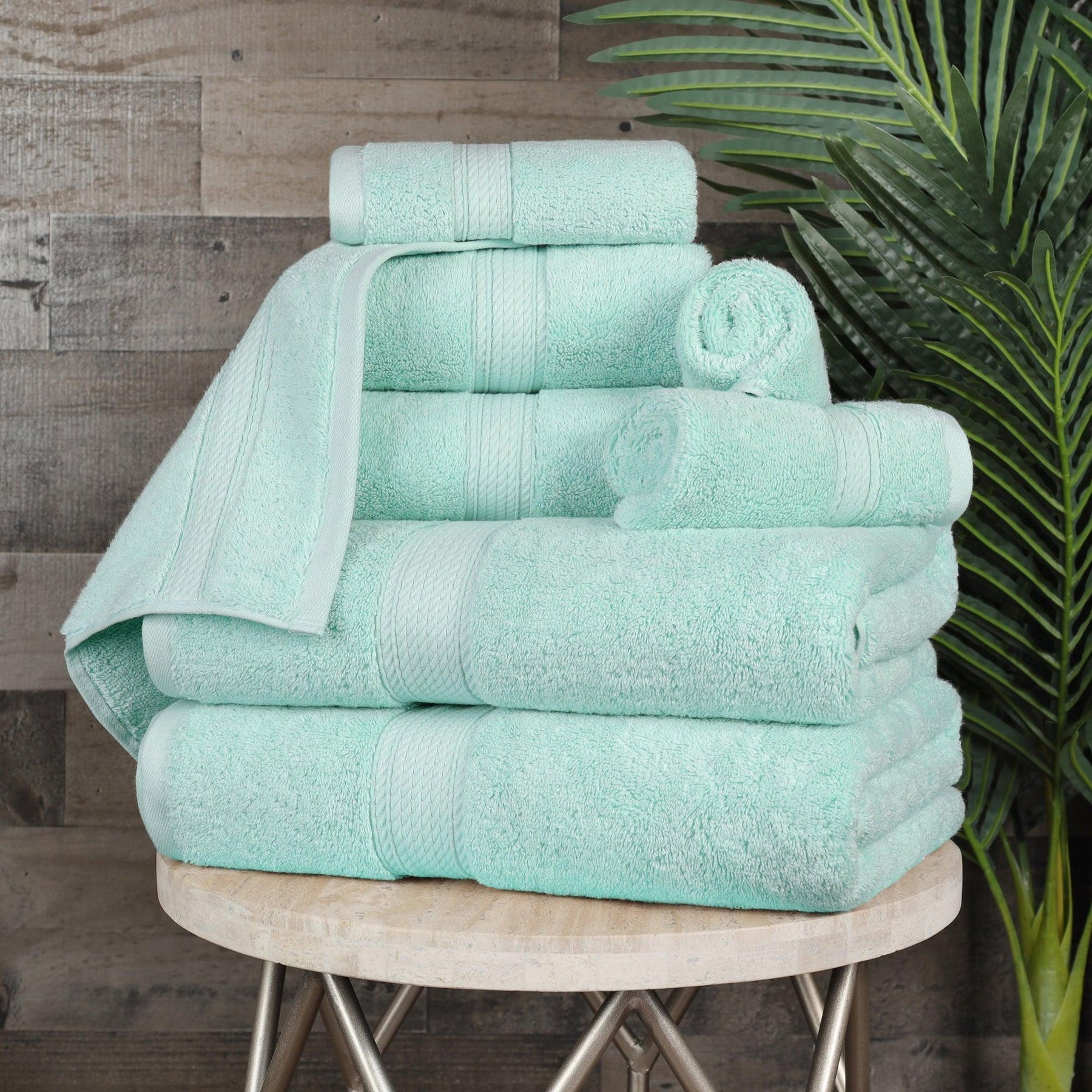 Long Staple Combed Cotton Highly Absorbent Solid 8-Piece Towel Set - Green Essence