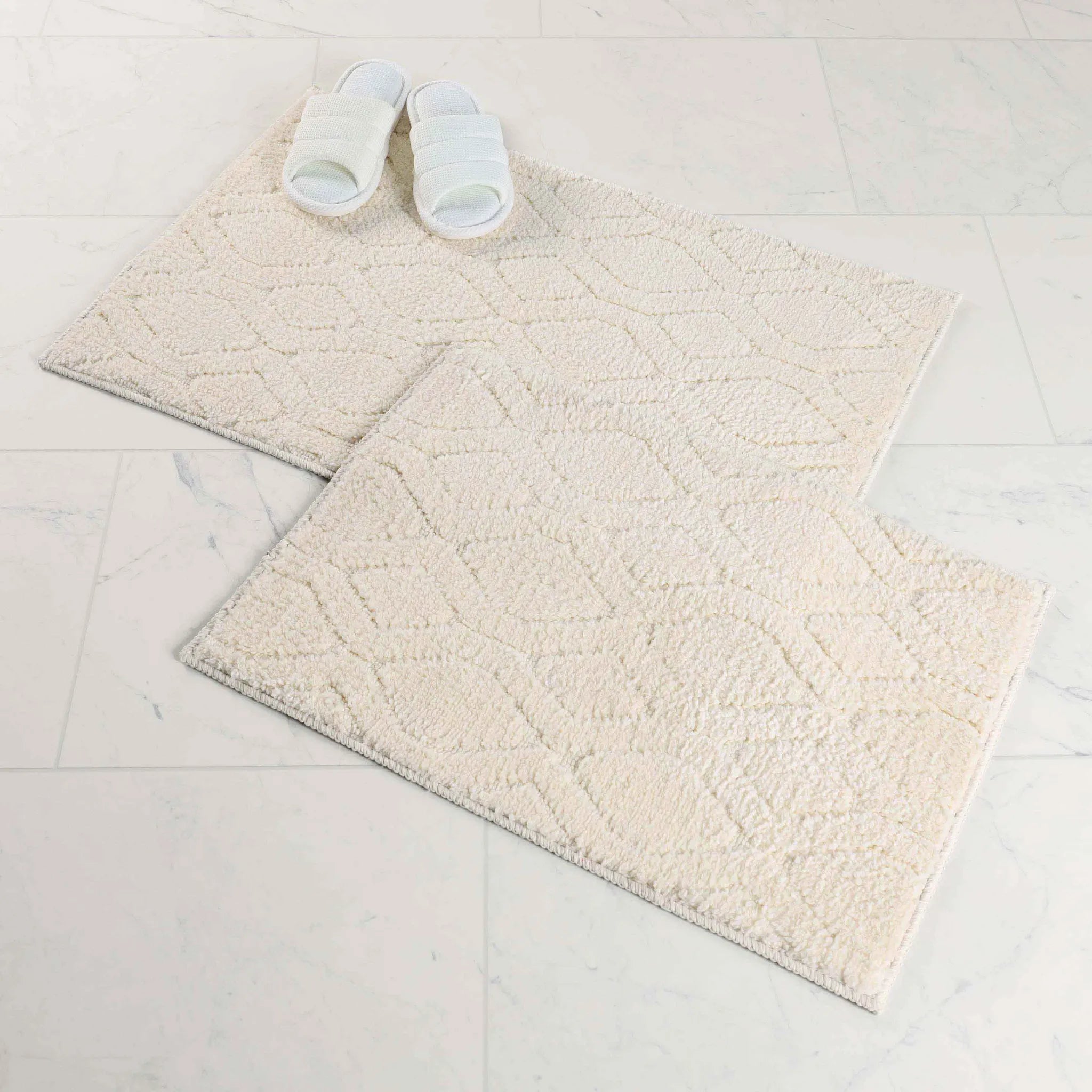 Brou Diamond Lattice Textured Machine Washable Bath Rugs, Set of 2 - Bath Rugs by Superior Brand