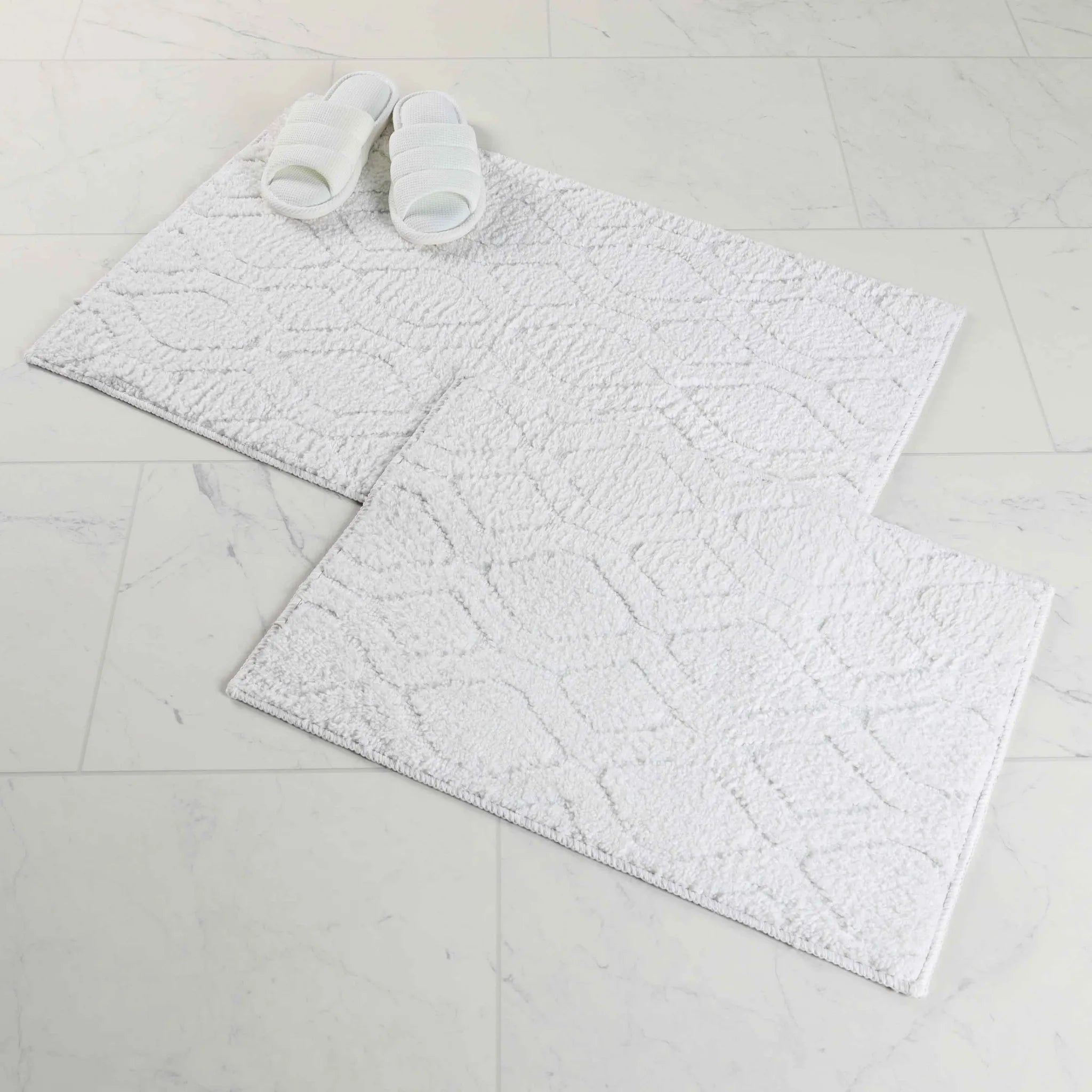 Brou Diamond Lattice Textured Machine Washable Bath Rugs, Set of 2 - Bath Rugs by Superior Brand
