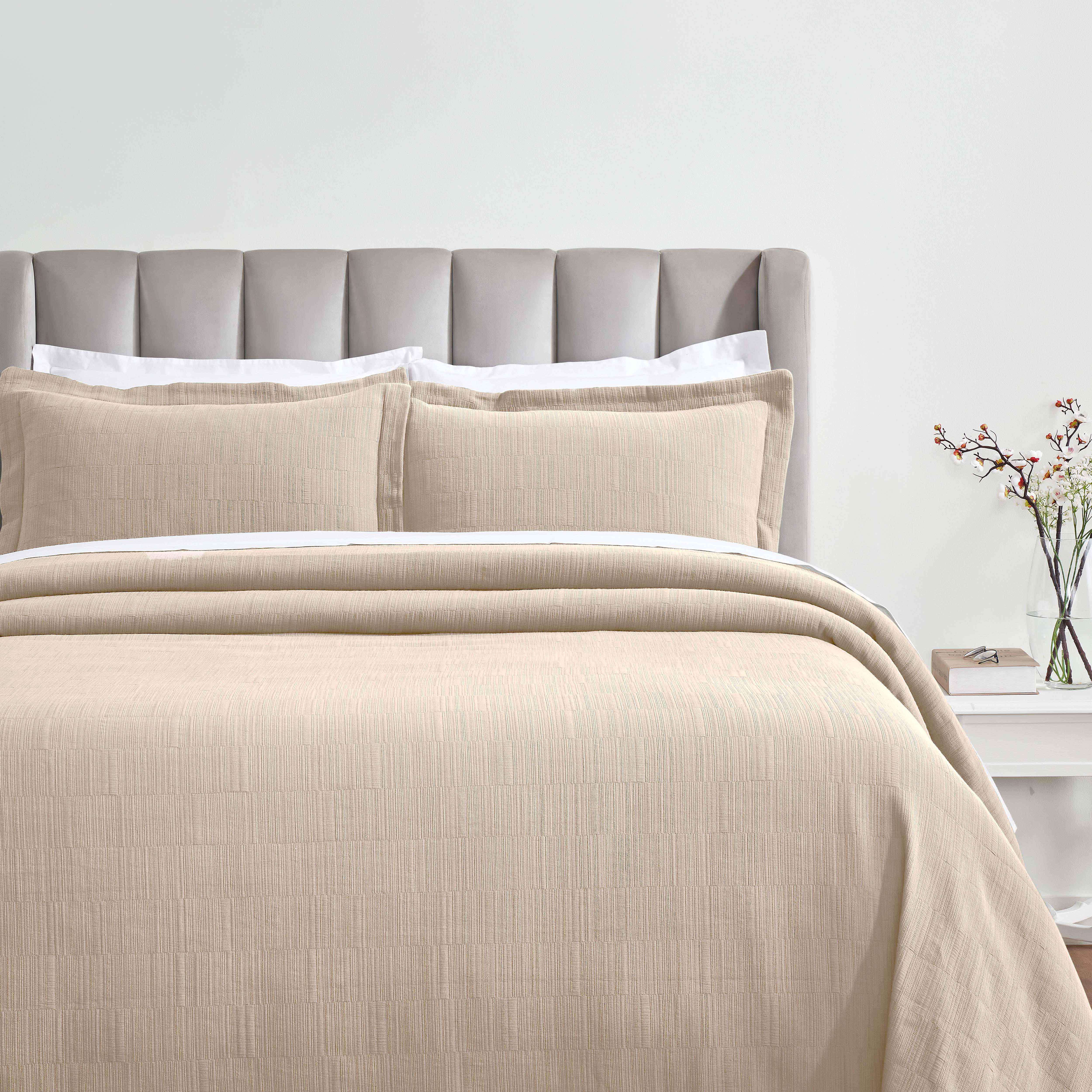 Zenith Cotton Medium Weight Geometric Matelasse Bedspread and Sham Set - Bedspread by Superior Brand