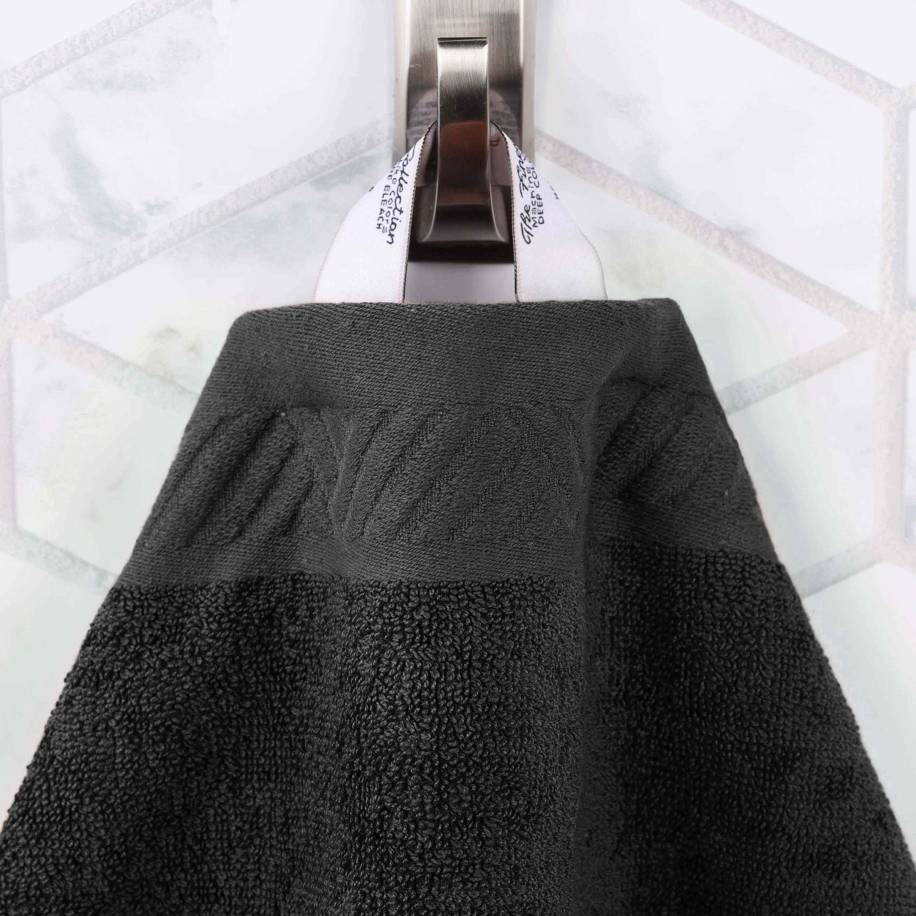Basketweave Egyptian Cotton Jacquard and Solid Bath Towel Set of 4 - Black