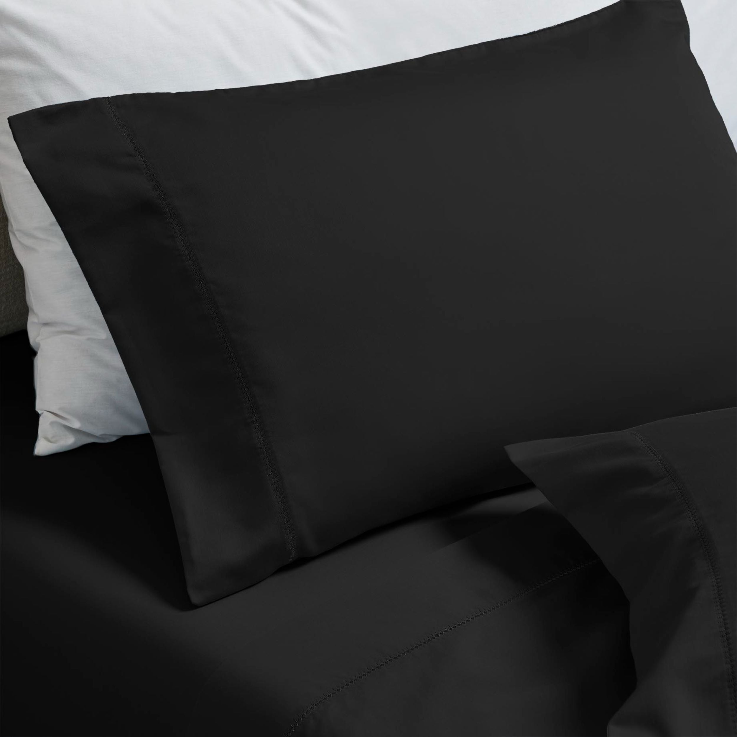 600 Thread Count Cotton Blend Pillowcases, Pandora Embroidered Hem, Set of 2