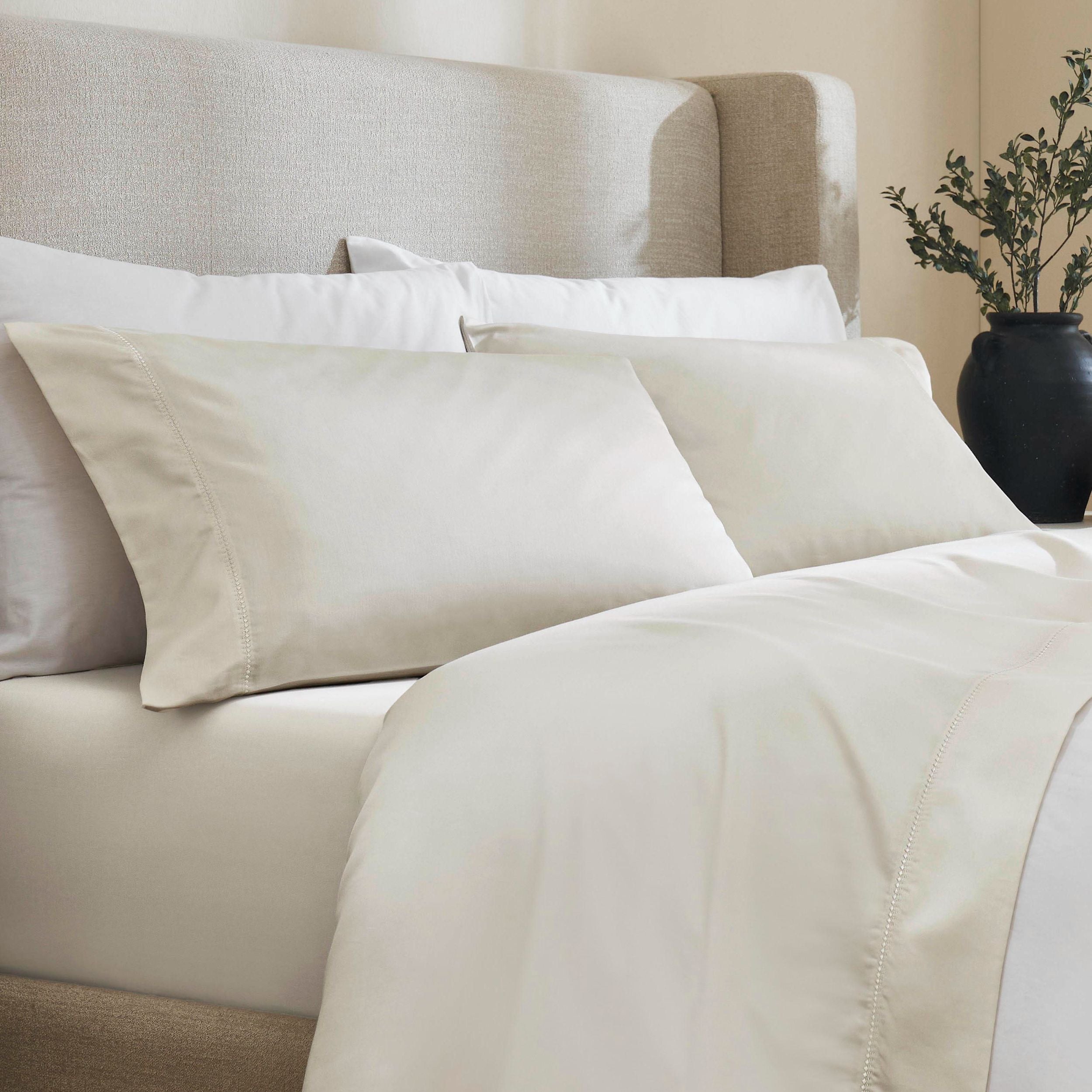 600 Thread Count Cotton Blend Deep Pocket Bed Sheet Set, Pandora Embroidered Hem