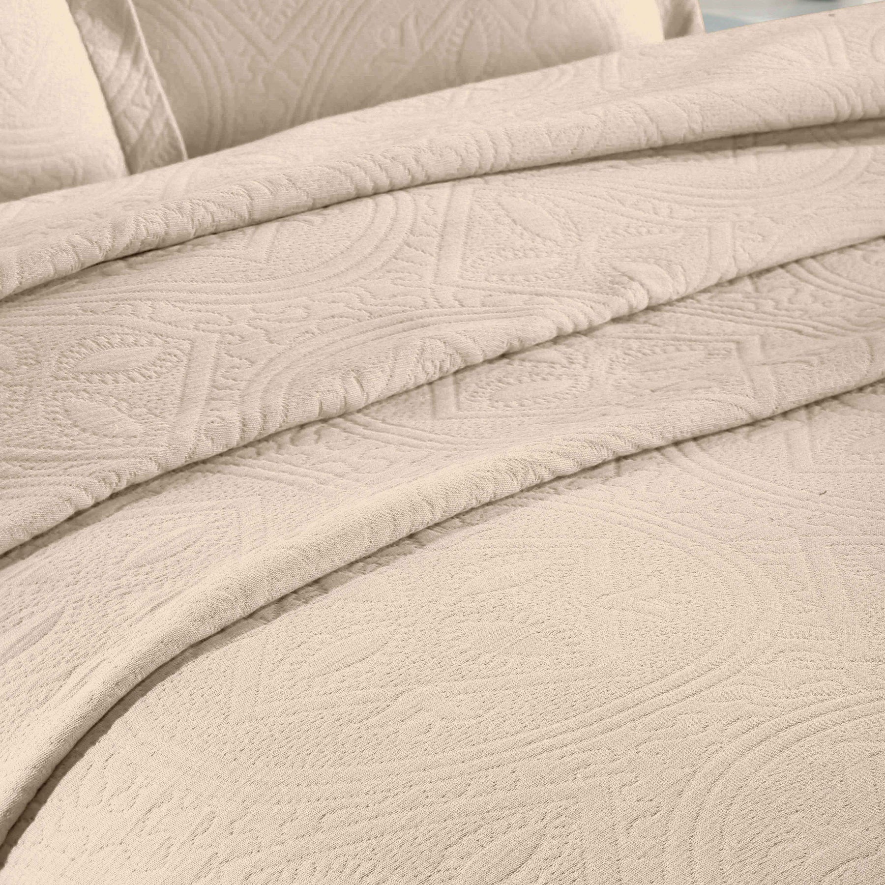 Celtic Circle Cotton Jacquard Matelasse Bedspread Set - Ivory