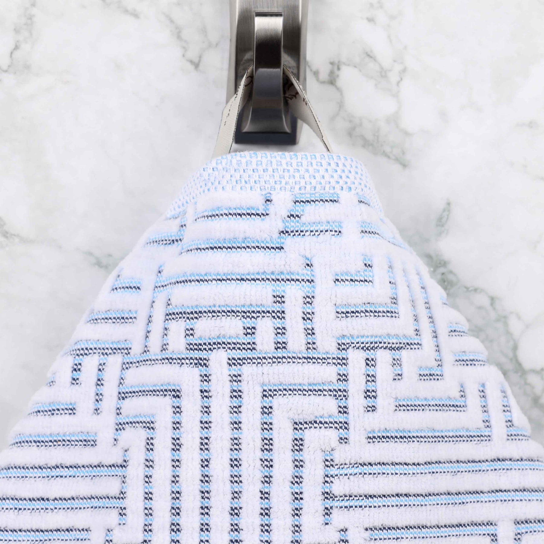 Cotton Modern Geometric Jacquard Plush Absorbent 3-Piece Towel Set - Blue