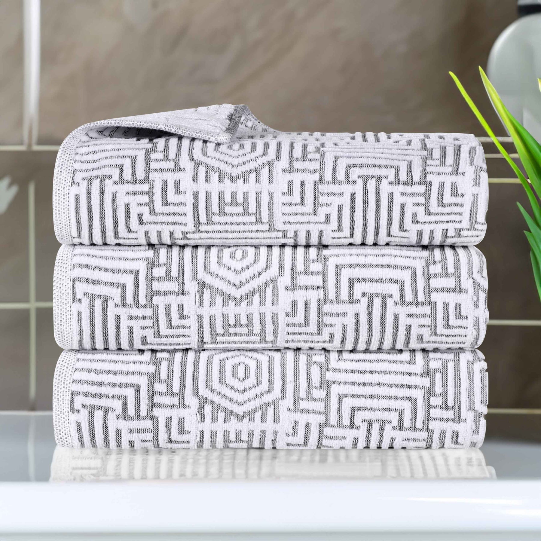 Cotton Modern Geometric Jacquard Plush Absorbent Bath Towel Set of 3 - Charcoal