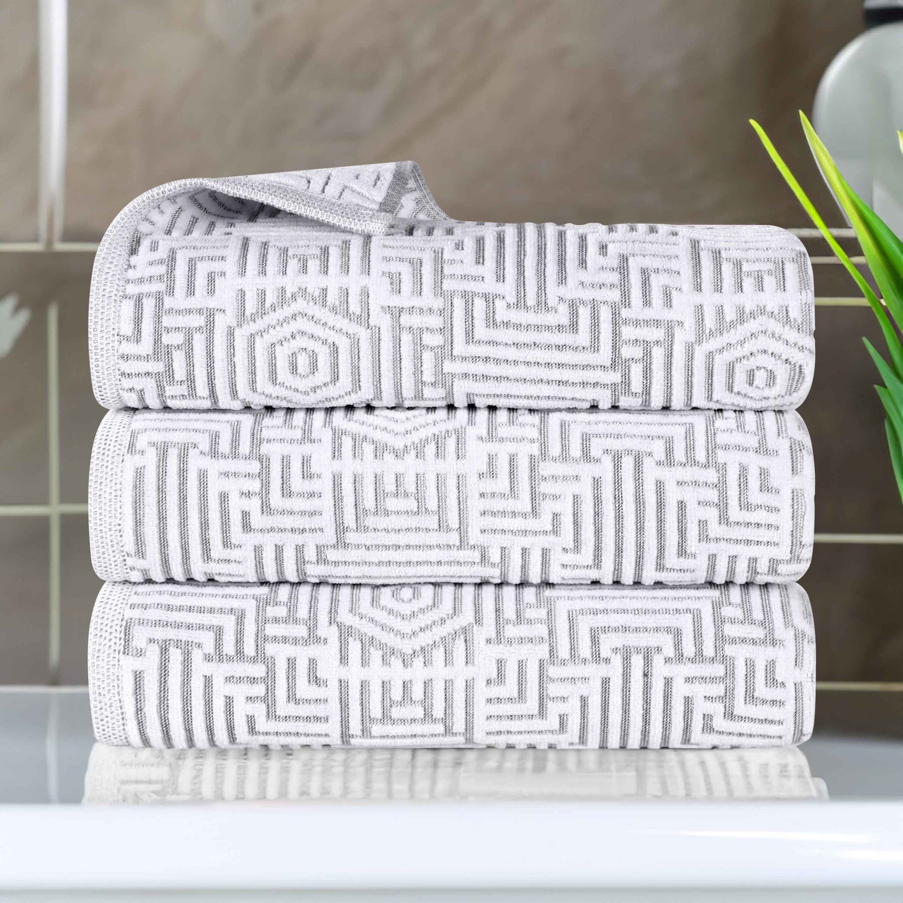 Cotton Modern Geometric Jacquard Plush Absorbent Bath Towel Set of 3 - Platinum