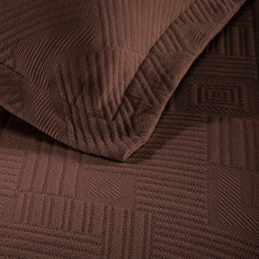 Cotton Jacquard Matelassé Scalloped Geometric Fret Bedspread Set - Cuppuccino
