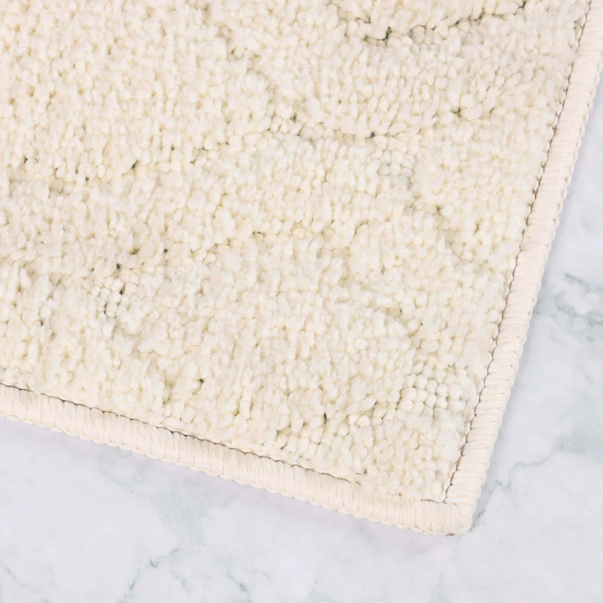 Brou Diamond Lattice Textured Machine Washable Bath Rugs, Set of 2 - Bath Rugs by Superior Brand