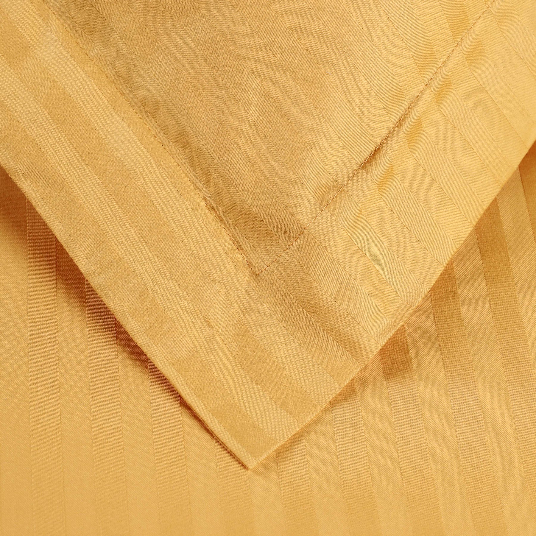 Superior Premium 600 Thread Count Egyptian Cotton Solid Duvet Cover Set - Gold
