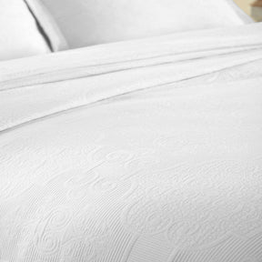 Florin Cotton Matelasse Weave Jacquard Scroll Medallion Bedspread Set - White