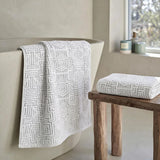 Jasper Cotton Geometric Jacquard Plush Bath Towel Set 2-Piece
