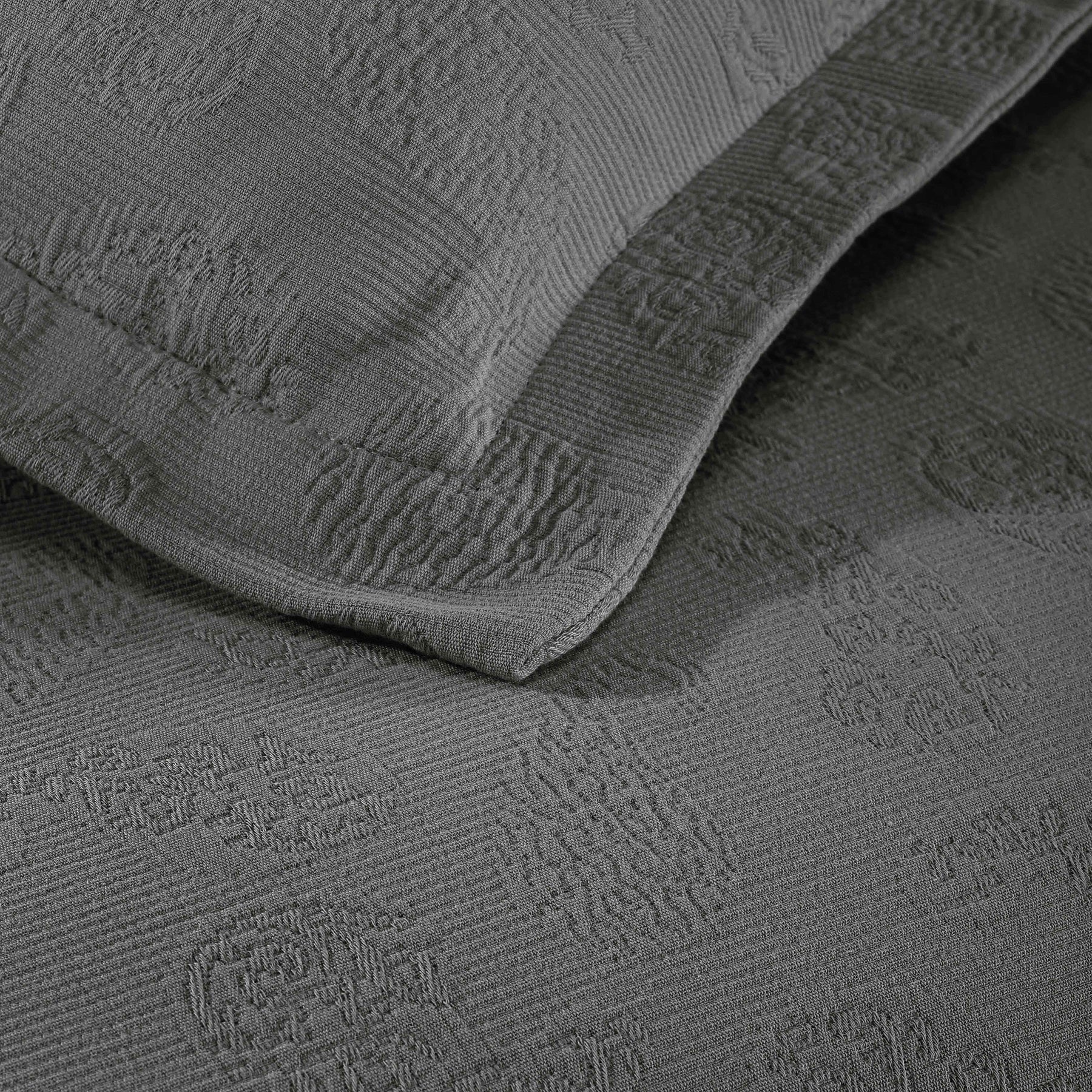 Jacquard Matelassé Paisley Cotton Bedspread Set