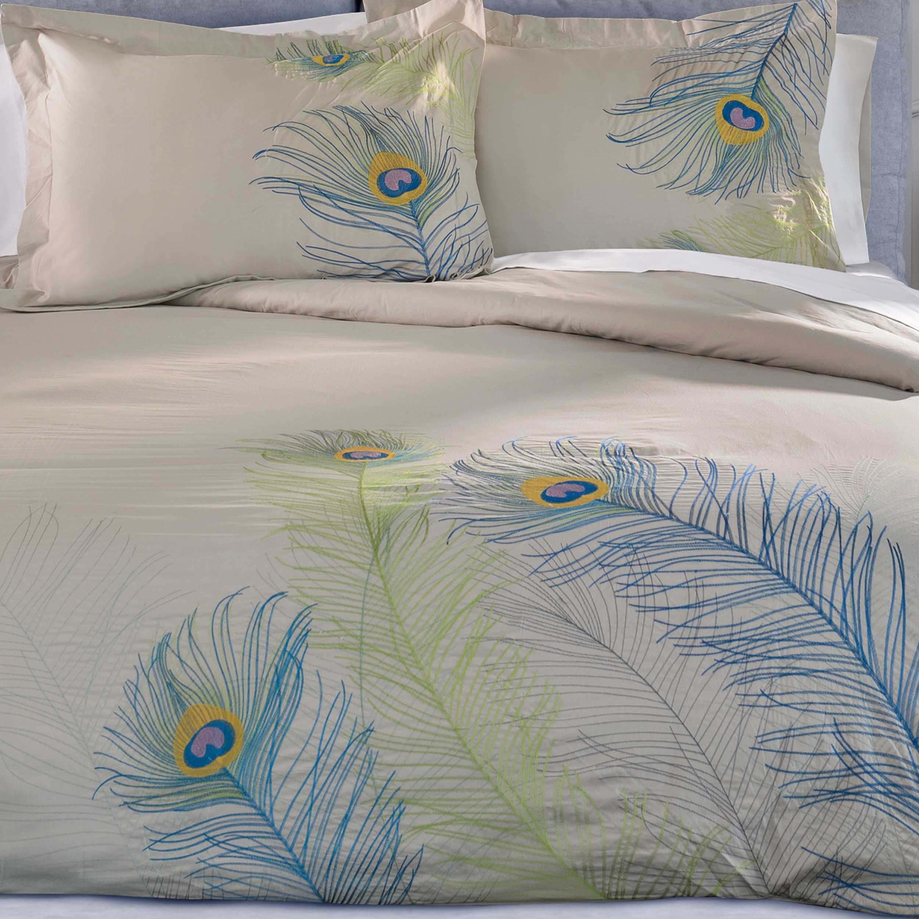 Embroidered Peacock Cotton Duvet Cover Set - Multicolored