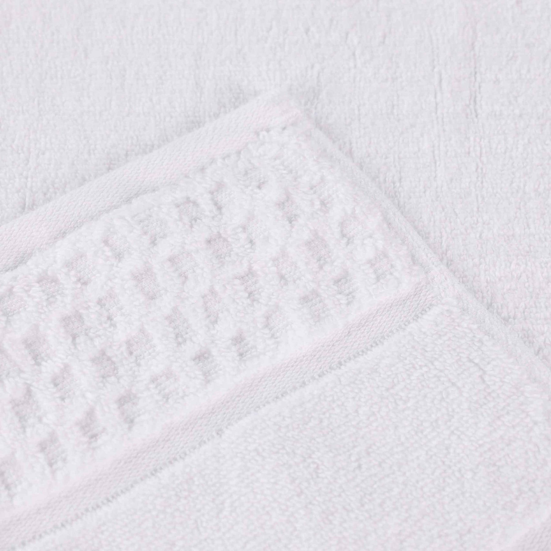 Zero Twist Cotton Waffle Honeycomb Plush Soft Bath Towel - White