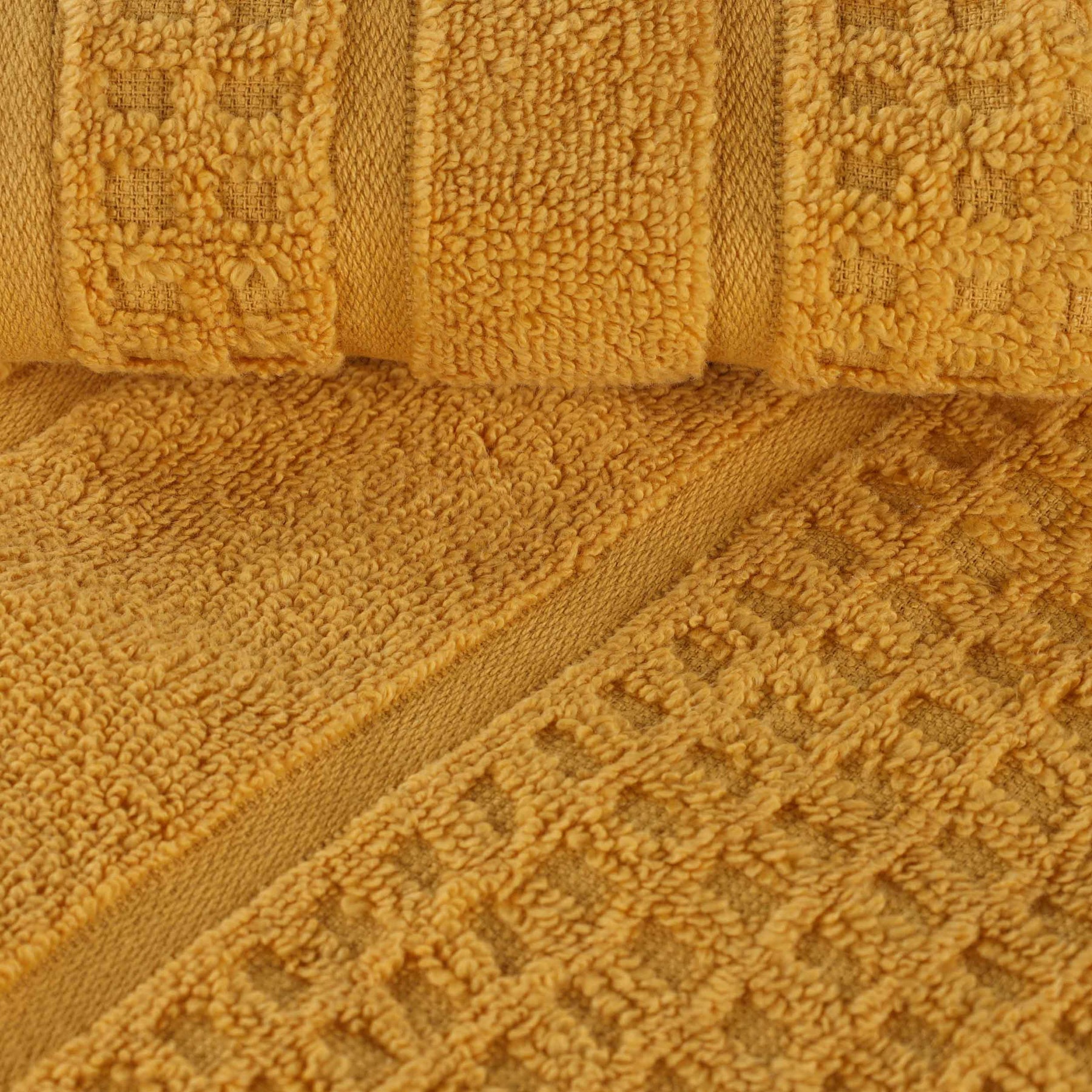 Zero Twist Cotton Waffle Honeycomb Plush Soft Bath Towel - Gold