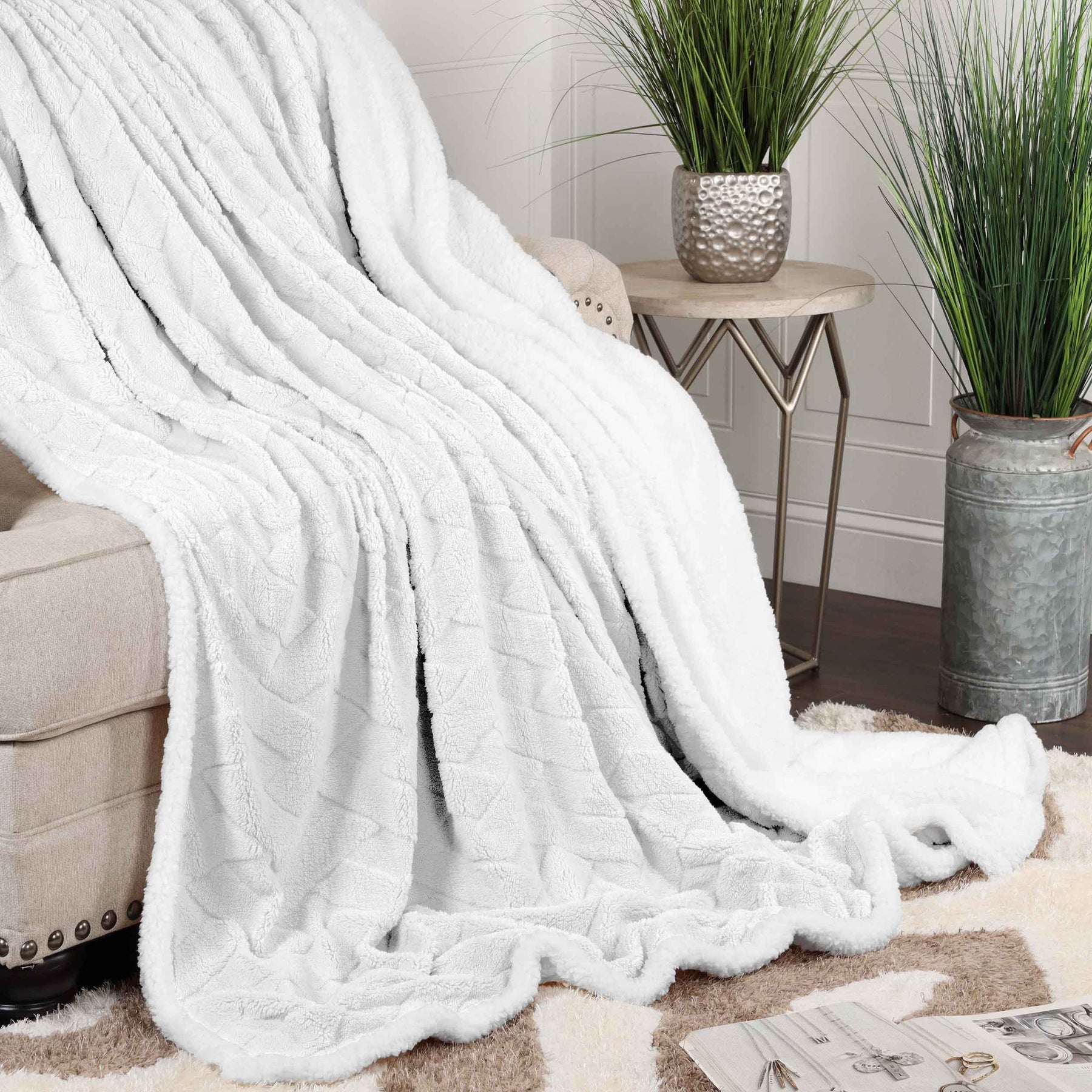Superior Nuuk Reversible Jacquard Lattice Fleece Plush Sherpa Blanket - White