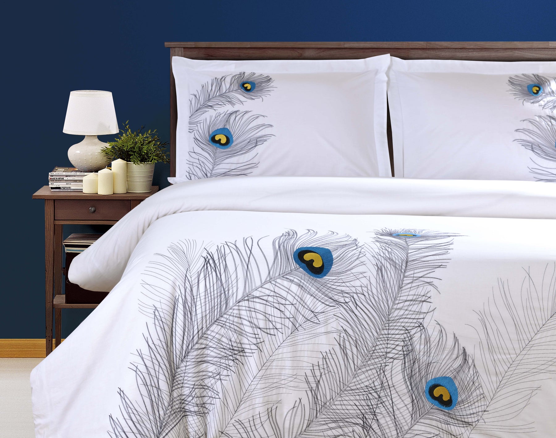 Embroidered Peacock Cotton Duvet Cover Set - Silver