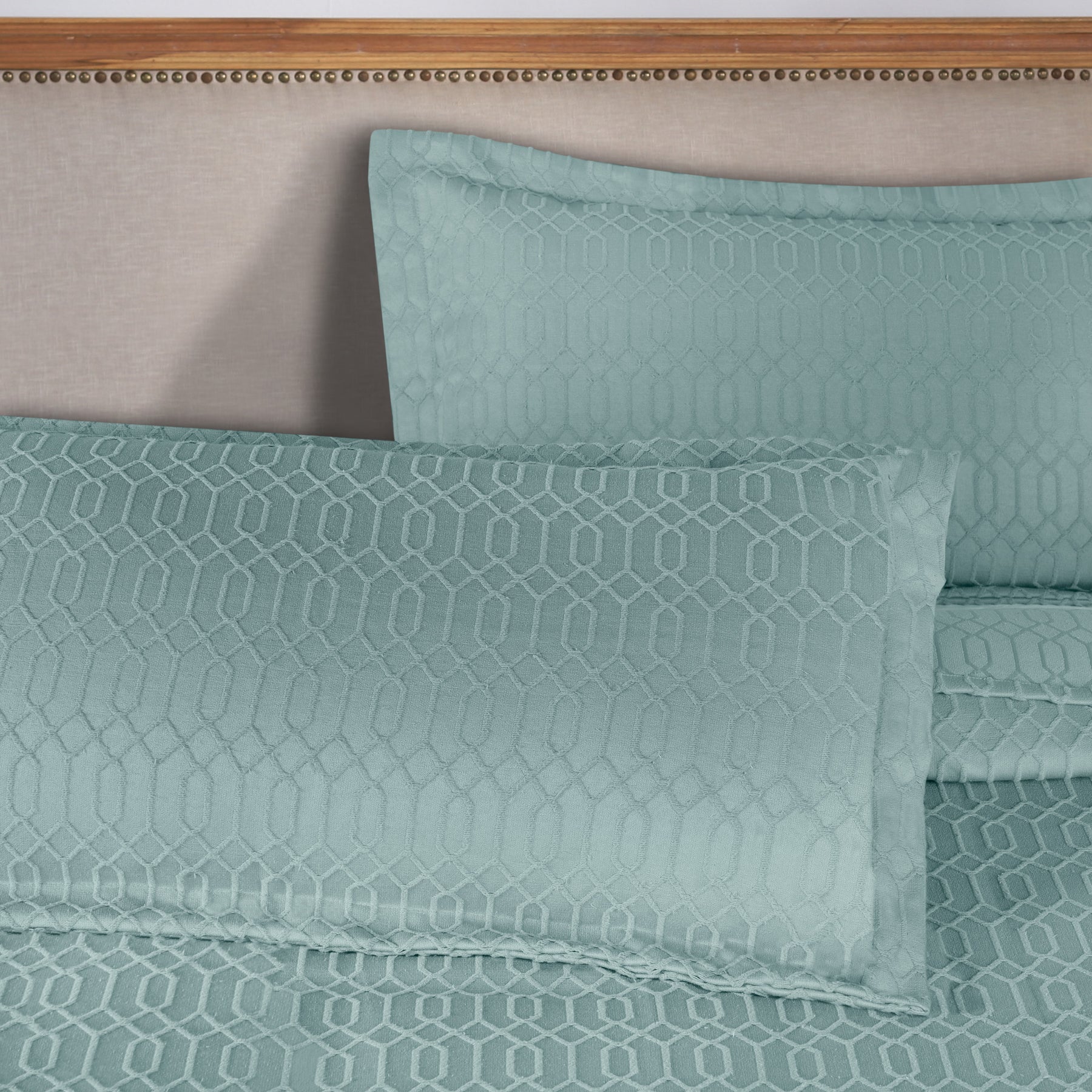 Remi Cotton Blend Jacquard Geometric Fringe Bedspread Set - Aqua