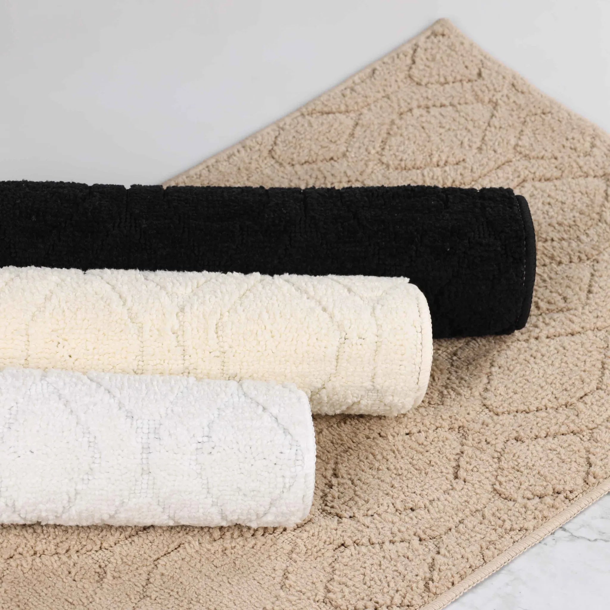 Brou Diamond Lattice Textured Machine Washable Bath Rugs, Set of 2 - Bath Rugs by Superior Brand