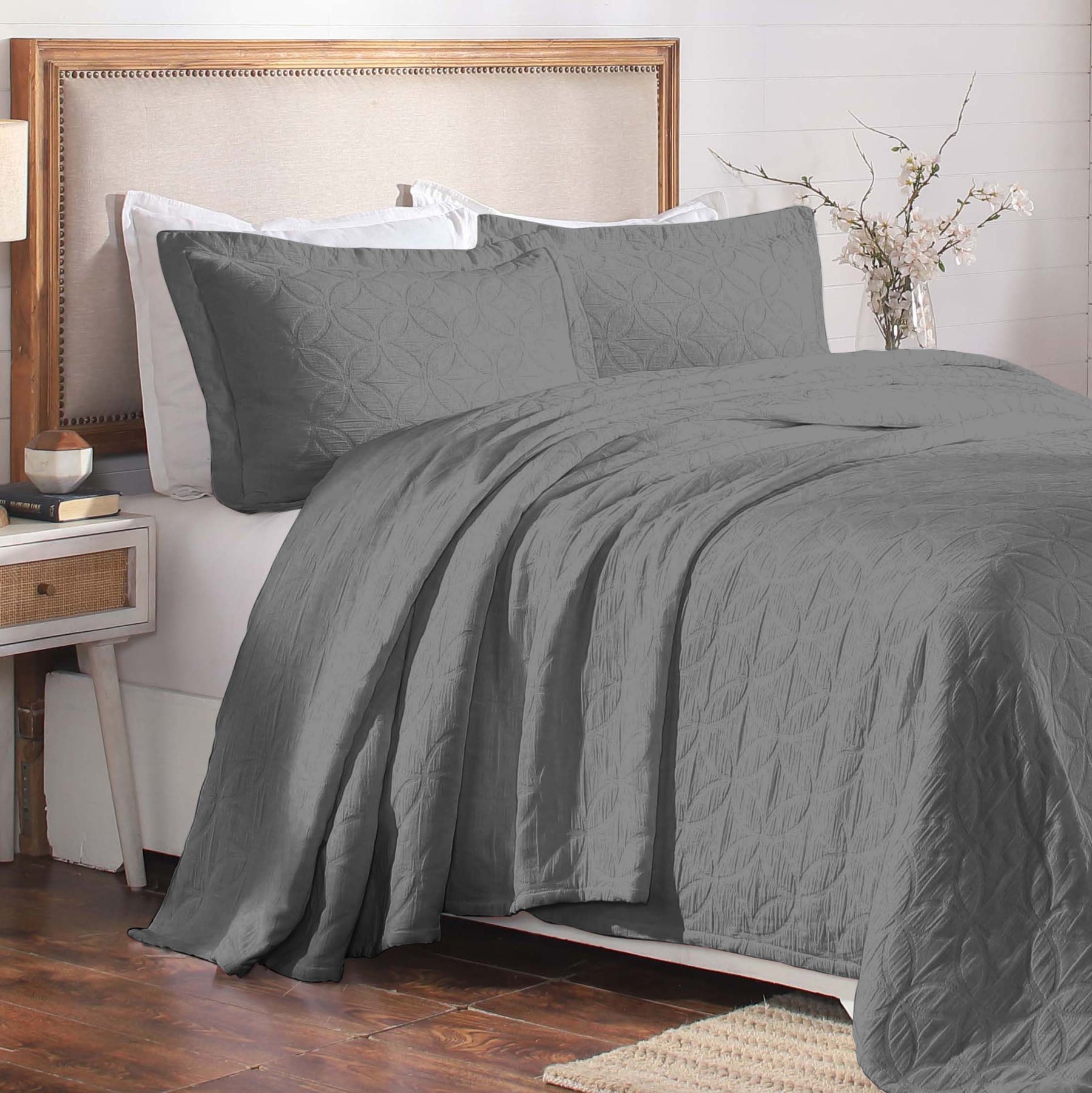 Serenity Cotton Matelasse Weave Jacquard Celtic Circle Bedspread Set - Grey