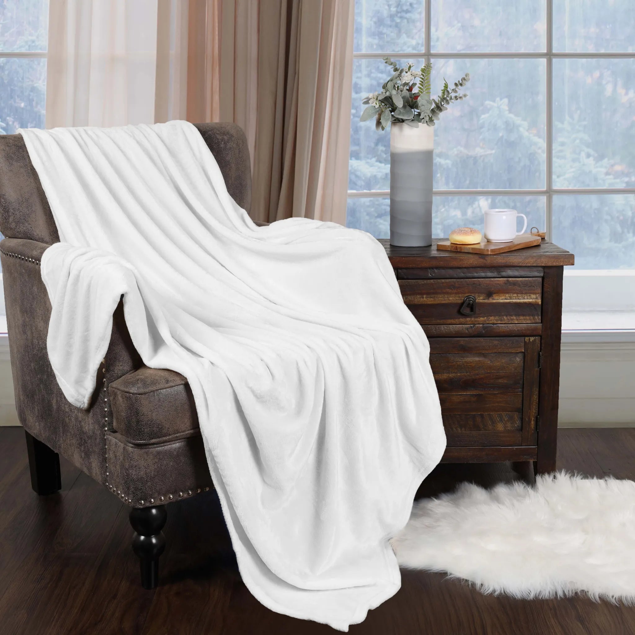 Superior Fleece Plush Medium Weight Fluffy Soft Decorative Throw - Blanket by Superior Brand