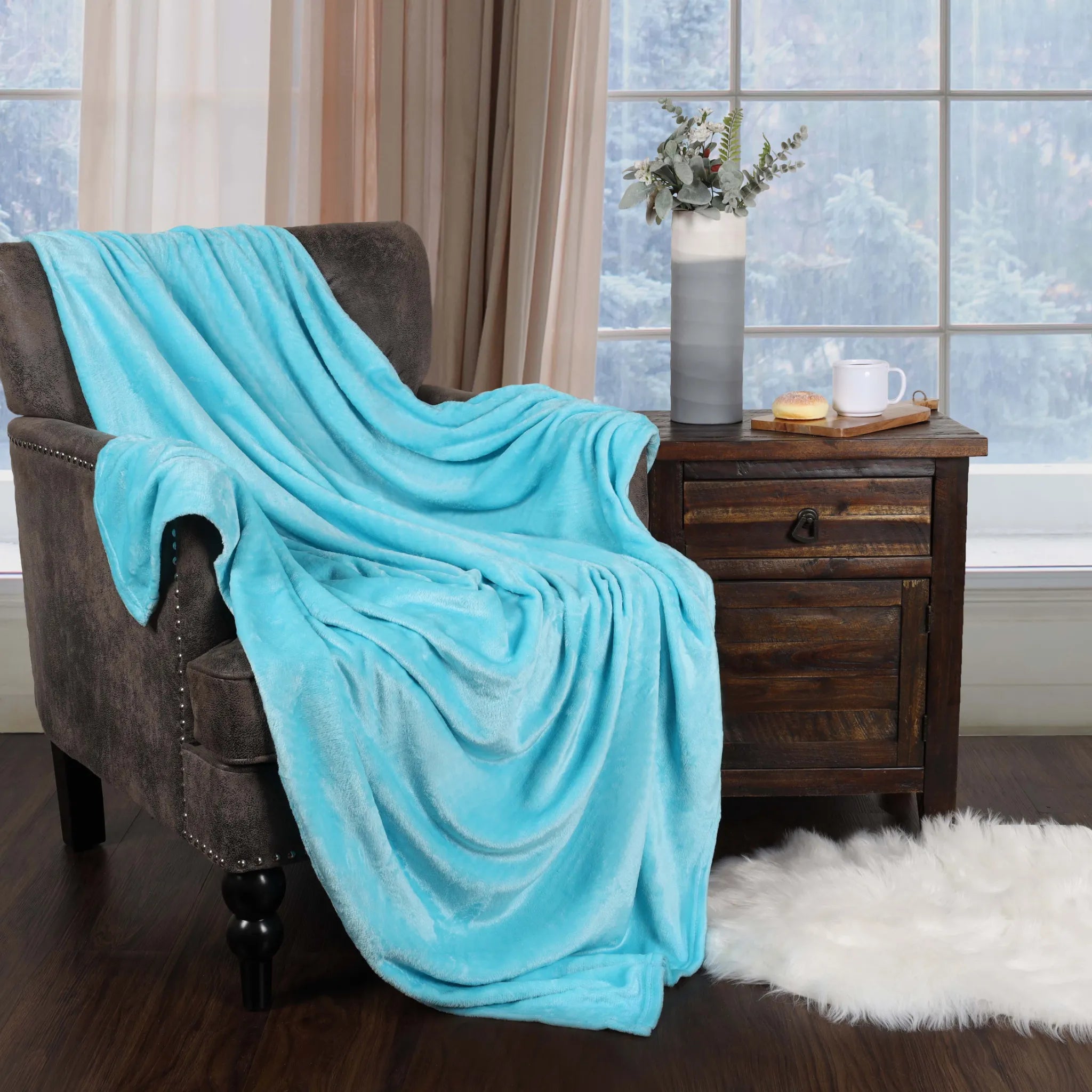 Superior Fleece Plush Medium Weight Fluffy Soft Decorative Throw - Blanket by Superior Brand