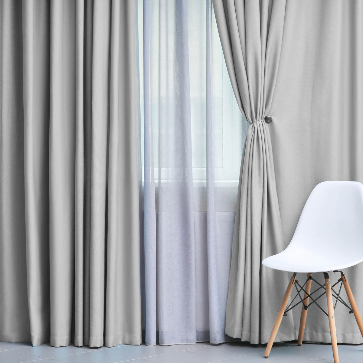 Superior Solid Classic Modern Blackout Curtain Set