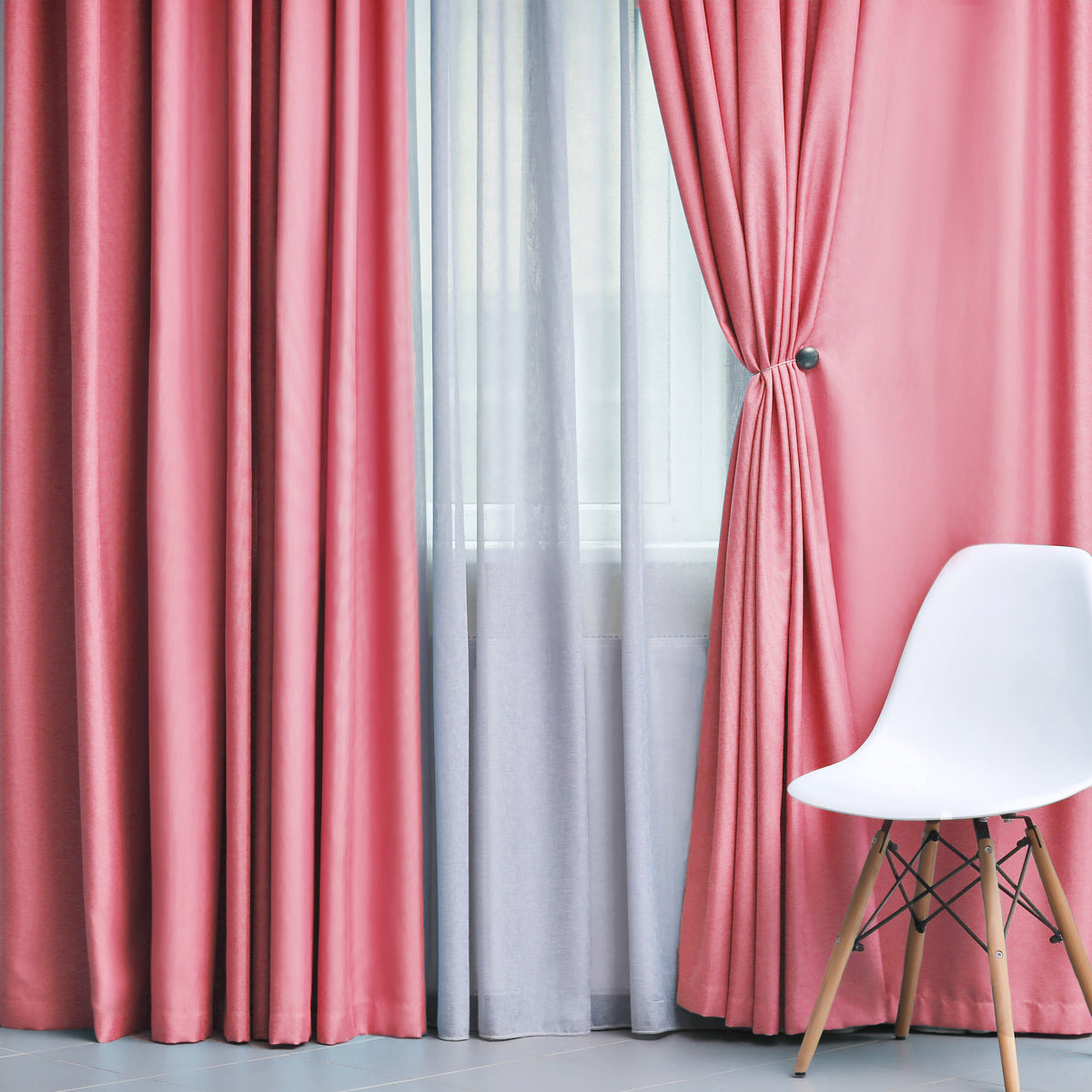 Superior Solid Classic Modern Blackout Curtain Set