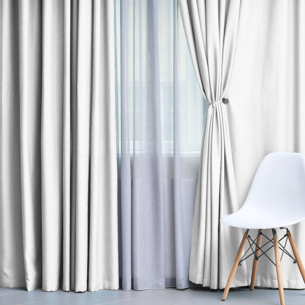 Superior Solid Classic Modern Blackout Curtain Set