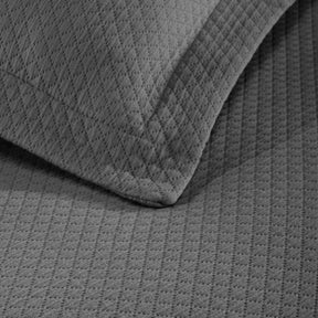 Solitaire Jacquard Matelassé Cotton Diamond Solitaire Bedspread Set - Grey