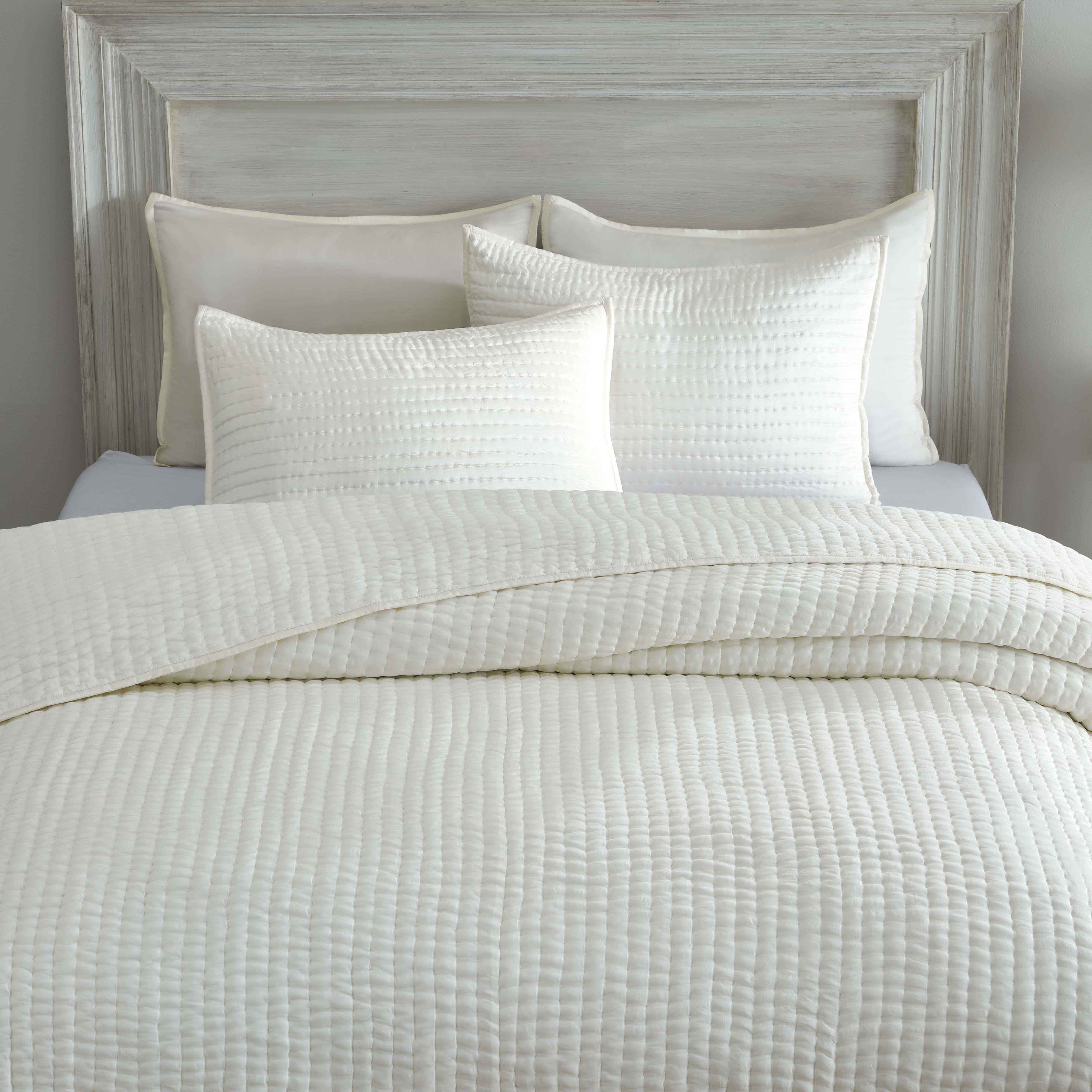 Bella 100% Silk All-Season Hand Quilted Handmade Quilt Set - Quilt Set by Superior