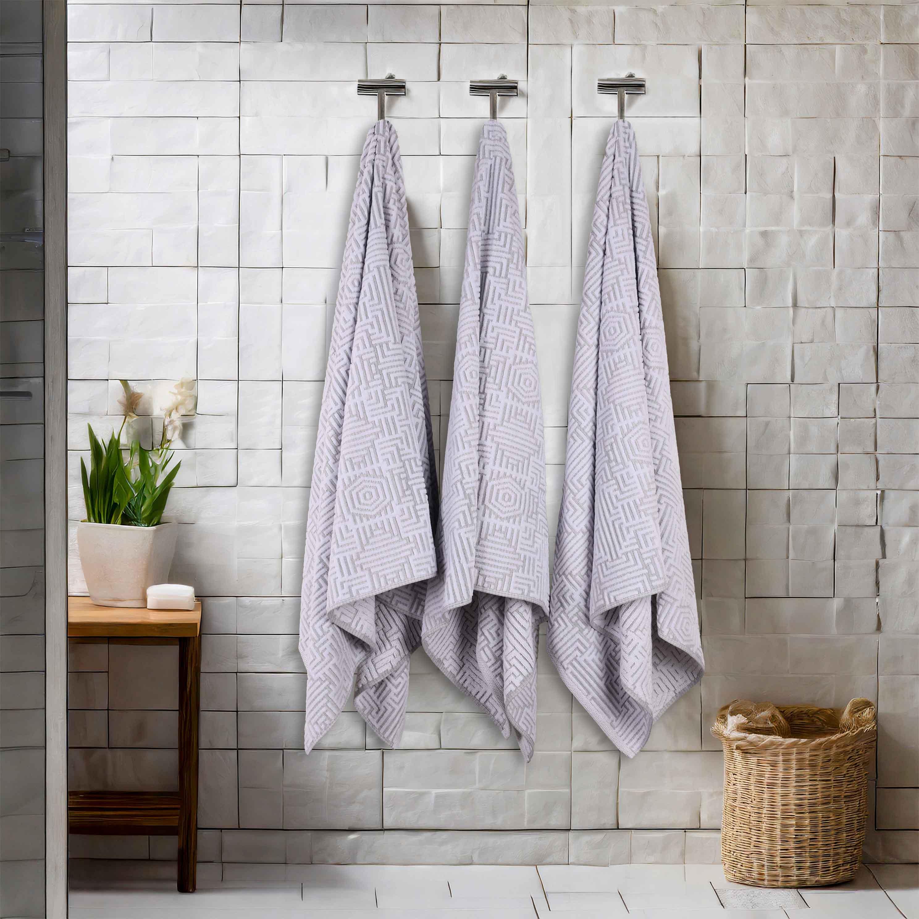 Cotton Modern Geometric Jacquard Plush Absorbent Bath Towel Set of 3 - Bath Towel by Superior Brand