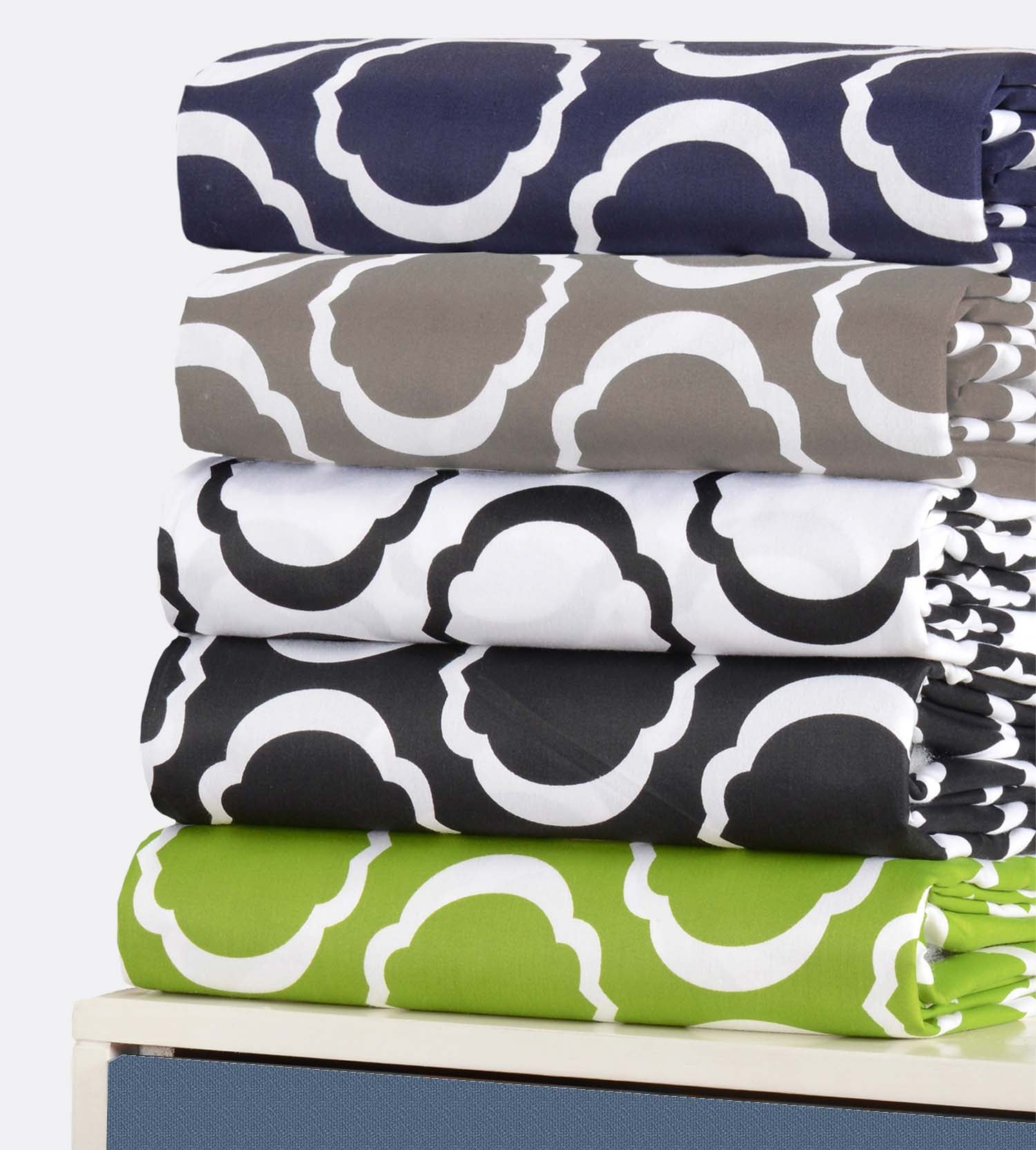 Superior Scroll Park Cotton and Polyester Blend Modern Geometric 2-Piece Pillowcase Set -Navy Blue