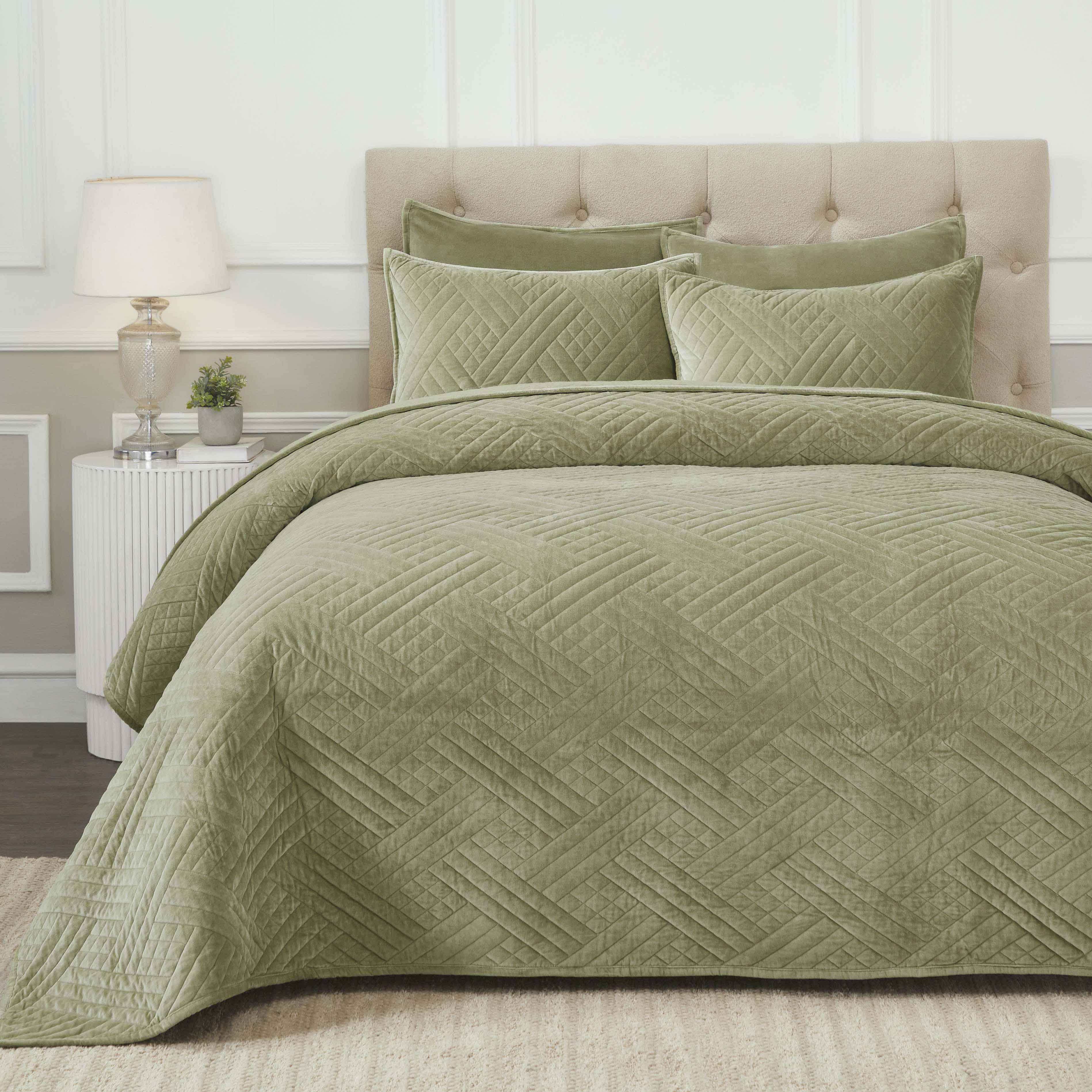 Karina Cotton Velvet Lightweight Geometric Quilt and Pillow Sham Set - Quilt Set by Superior Brand